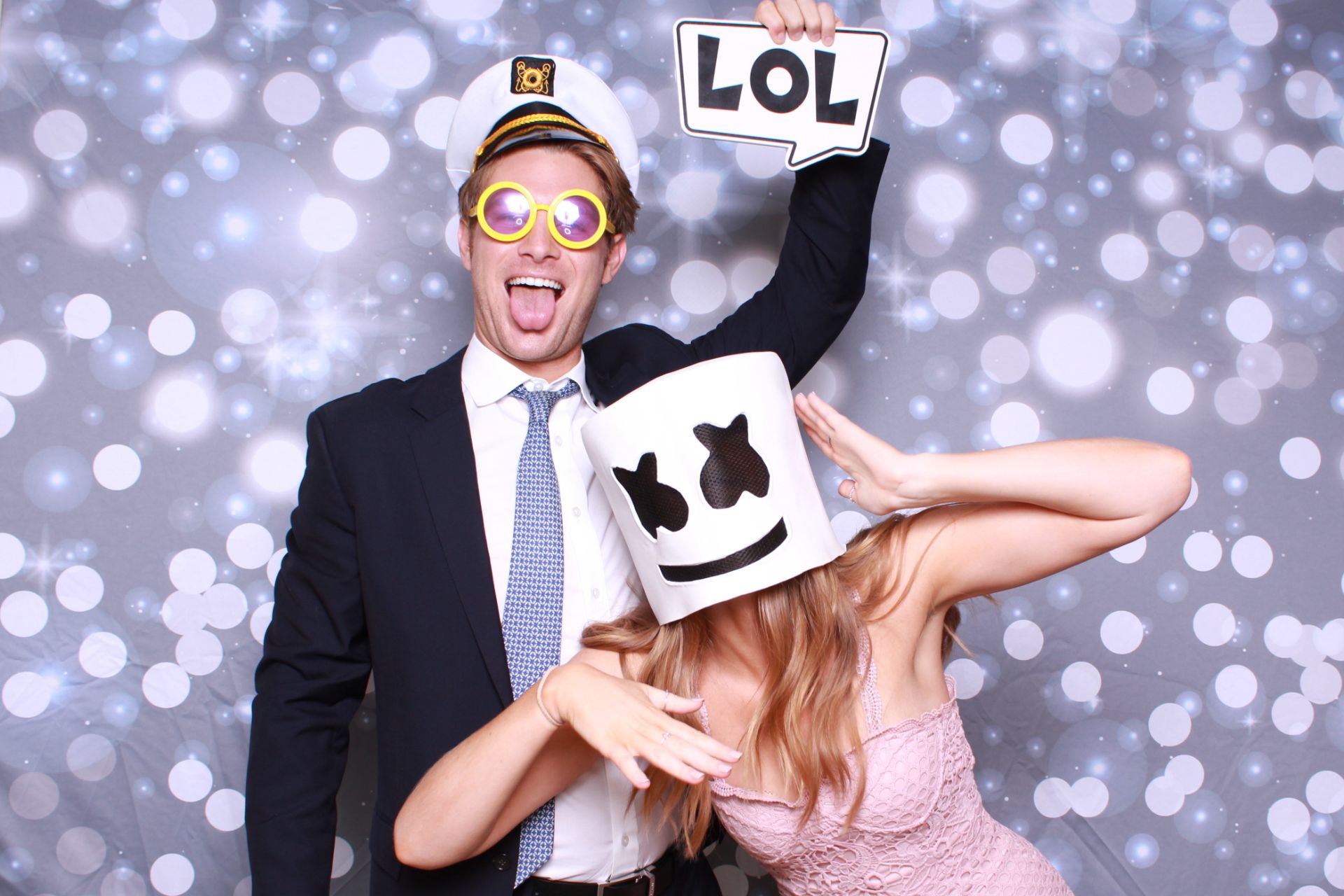 portland photo booth couple marshmellow lol