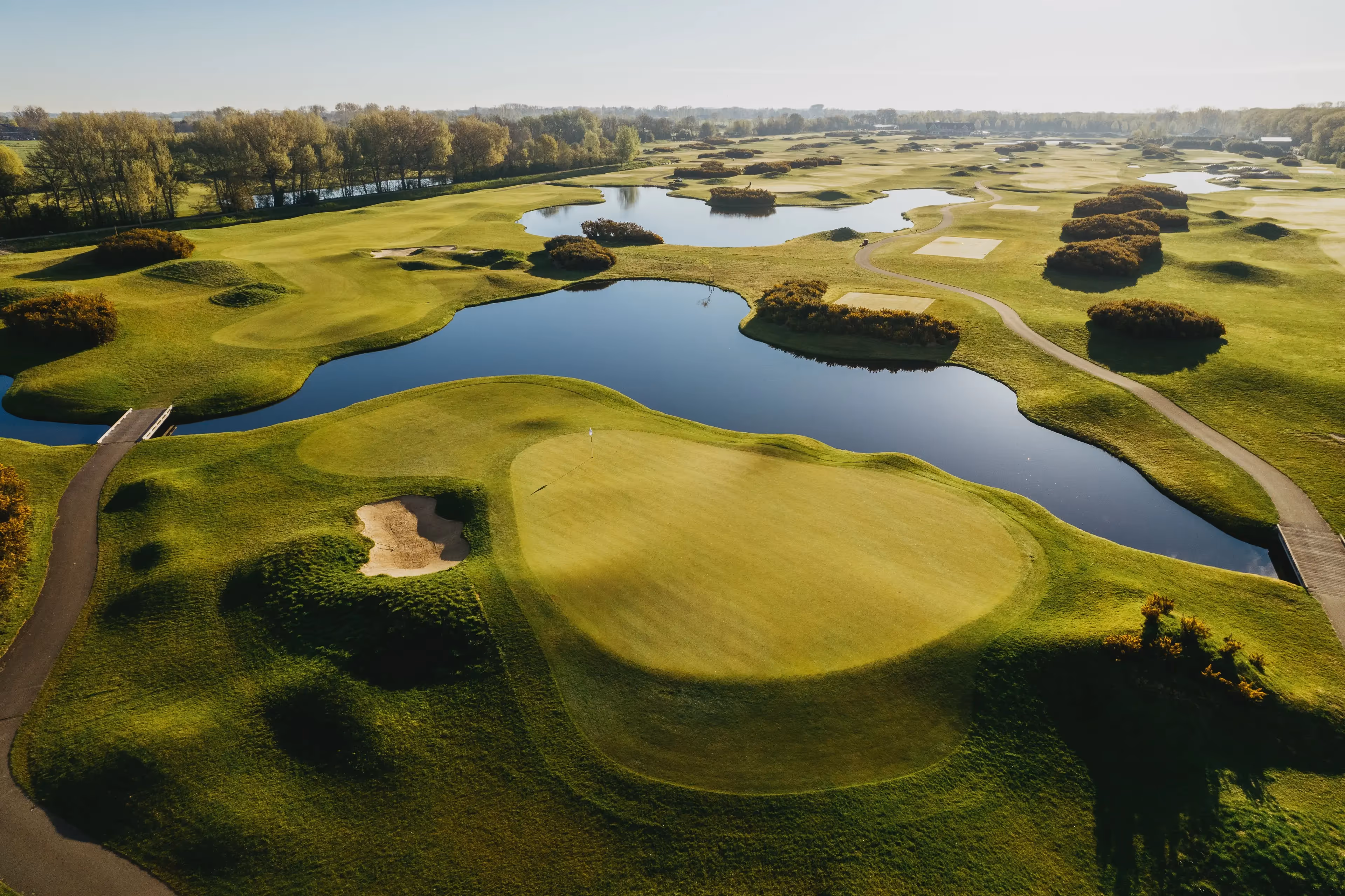 Luchtfoto van de golfclub
