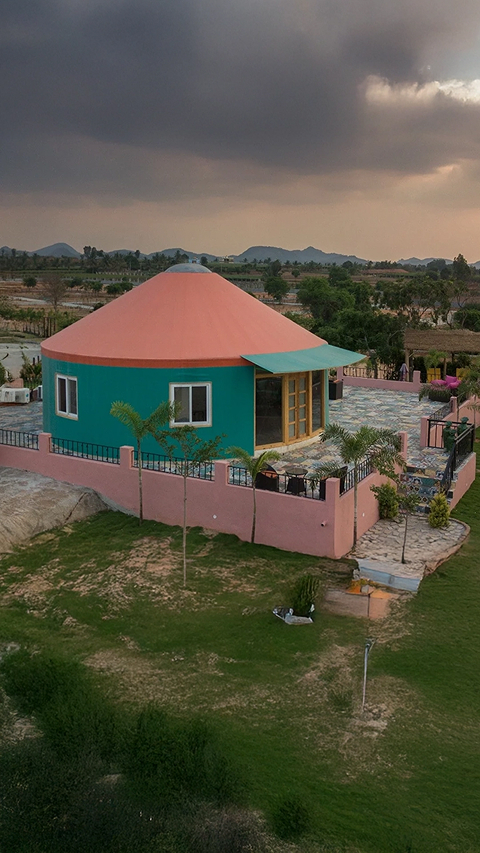 Weather-resistant yurt structure for outdoor living