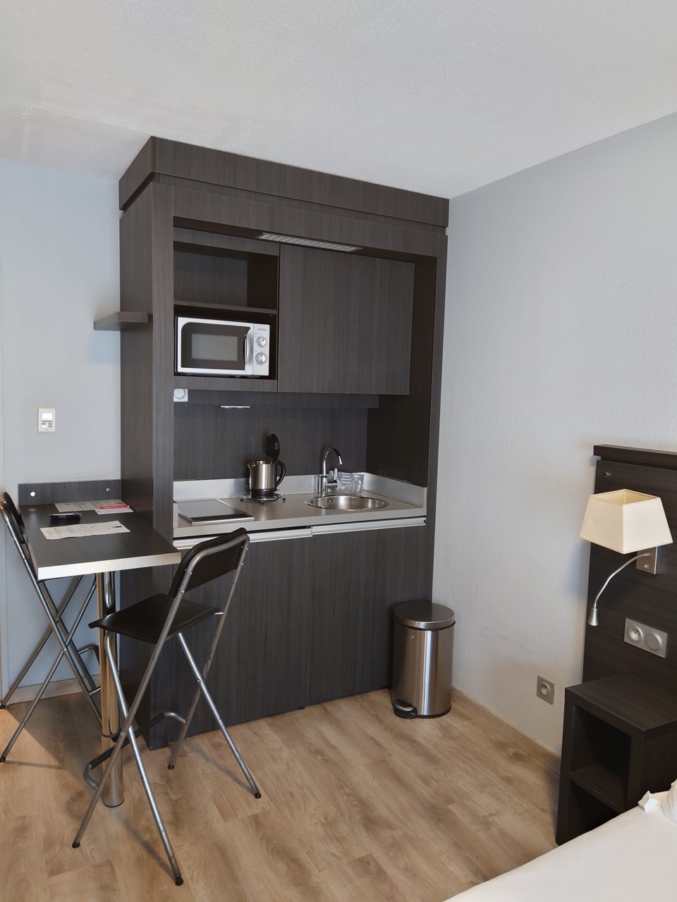 aix en provence-mirabeau-cuisine LMNP SERENITE.jpeg