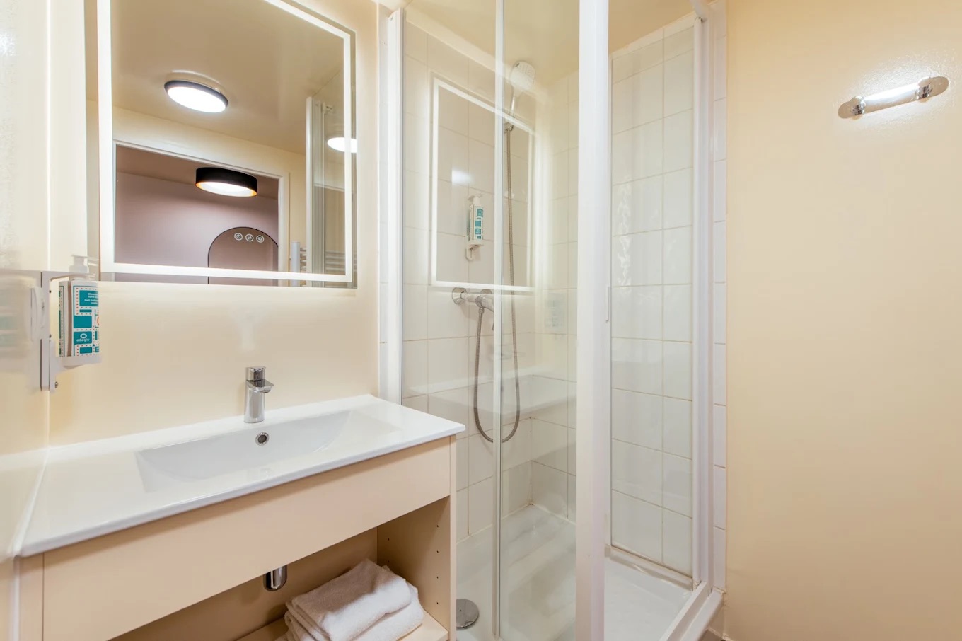 Adagio - Aparthôtel Access Paris Asnières - Asnières-sur-Seine - salle de bain