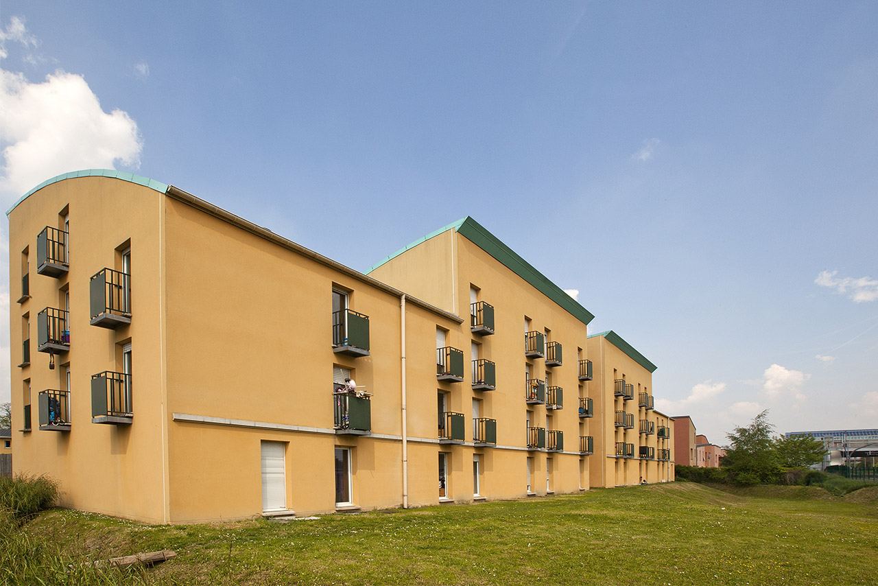Façade de la résidence Les Estudines Villetaneuse Andre Desilles