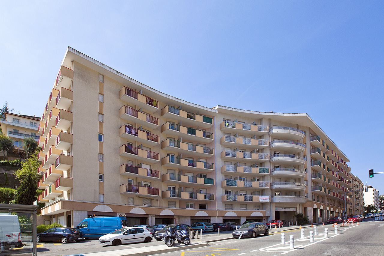 Façade de la résidence Les Estudines Nice Mediterranee