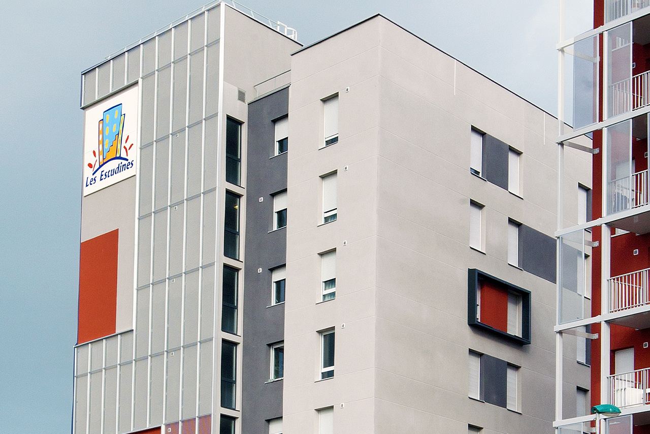 Façade de la résidence Les Estudines Nanterre Universite