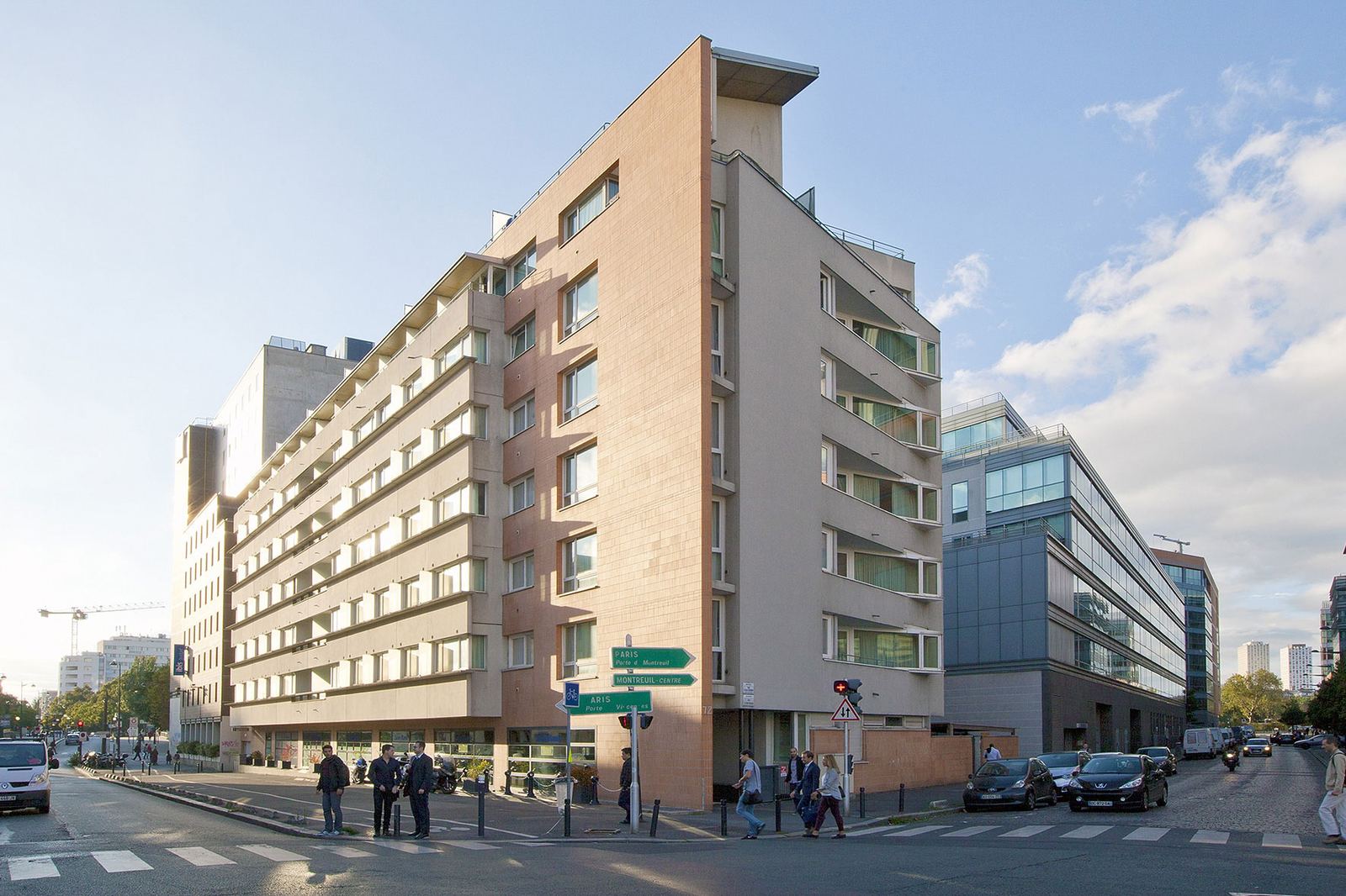 Façade de la résidence Les Estudines Montreuil Saint-Mande