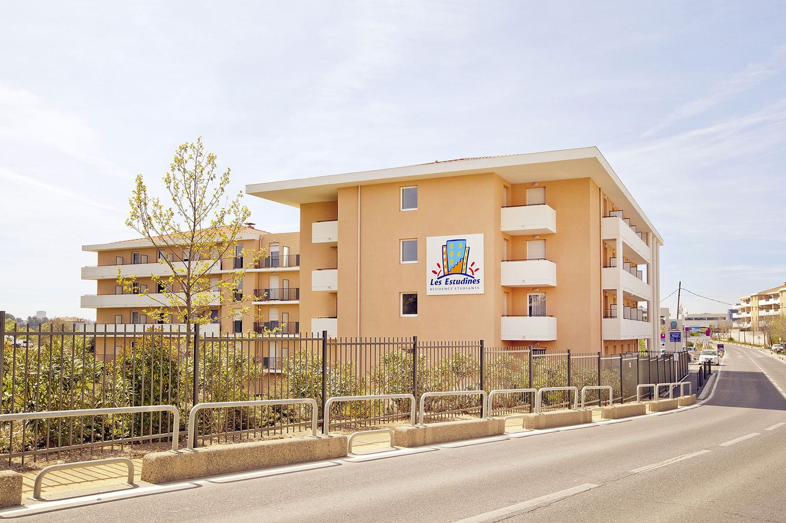 Façade de la résidence Les Estudines Marseille De Provence