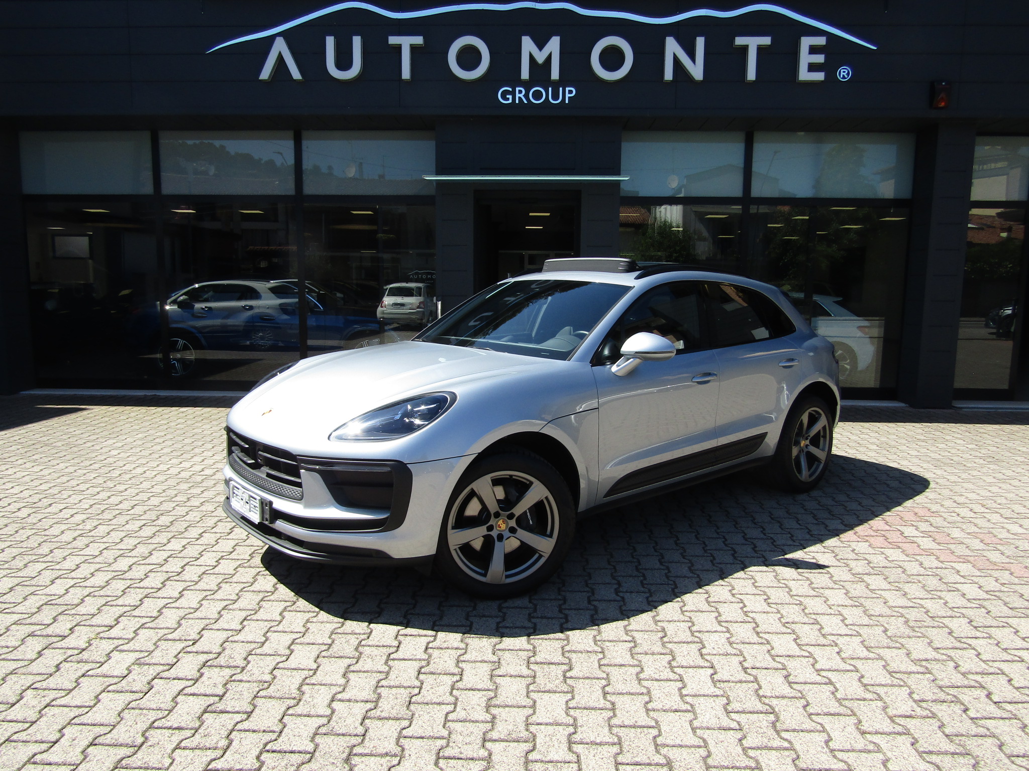 Porsche Macan 2.0 265cv PDK,CERCHI 20,TETTO,PELLE,SEDILI ELETTR.
