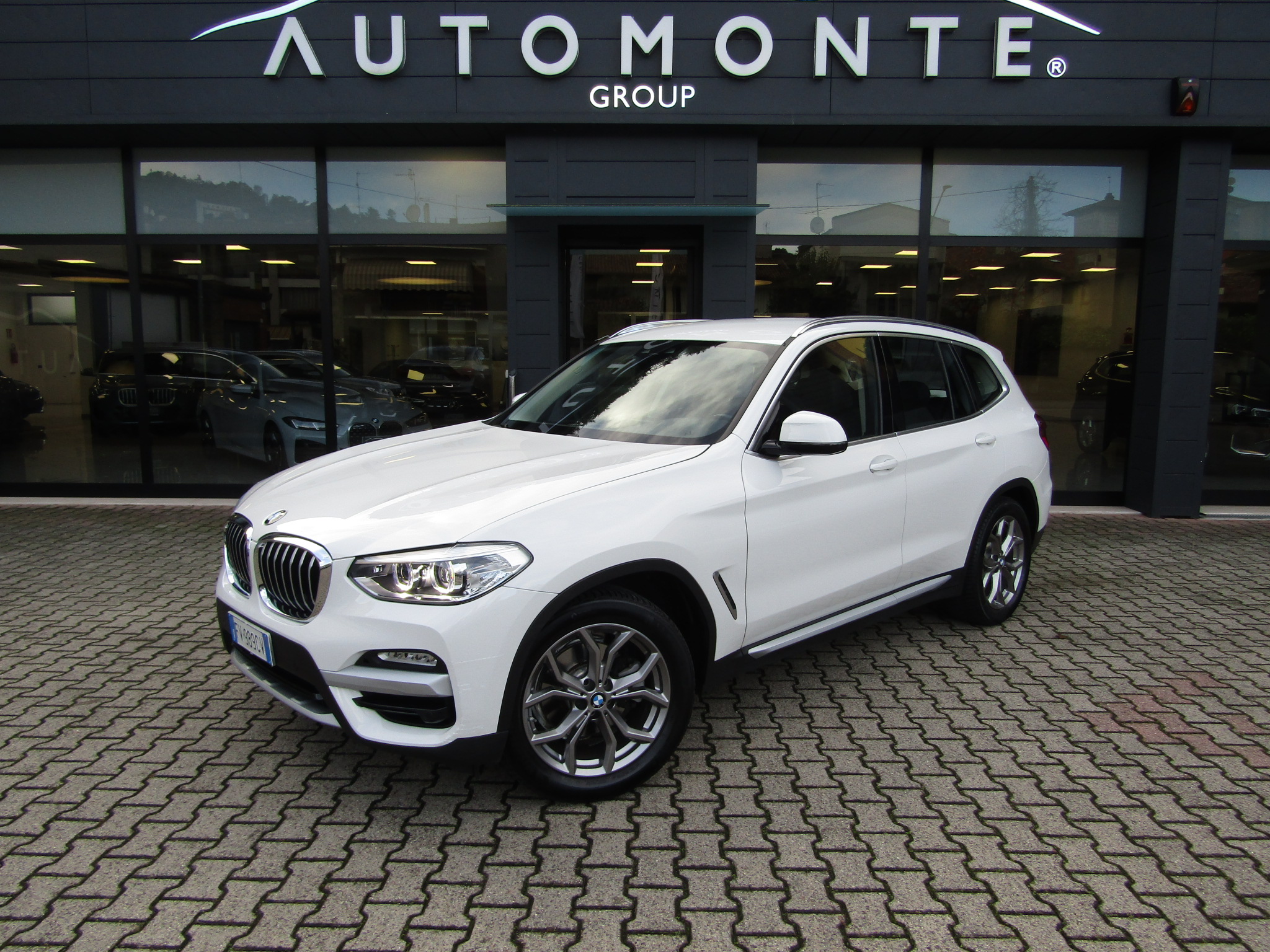 BMW X3 XDRIVE 20d XLINE 190cv AUTO,CERCHI 19,FARI LED