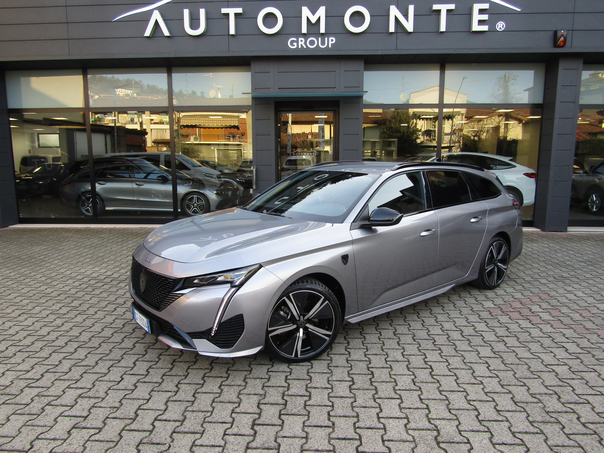 Peugeot 308 SW 1.2 PURETECH 130CV GT EAT8,CERCHI 18,FULL LED