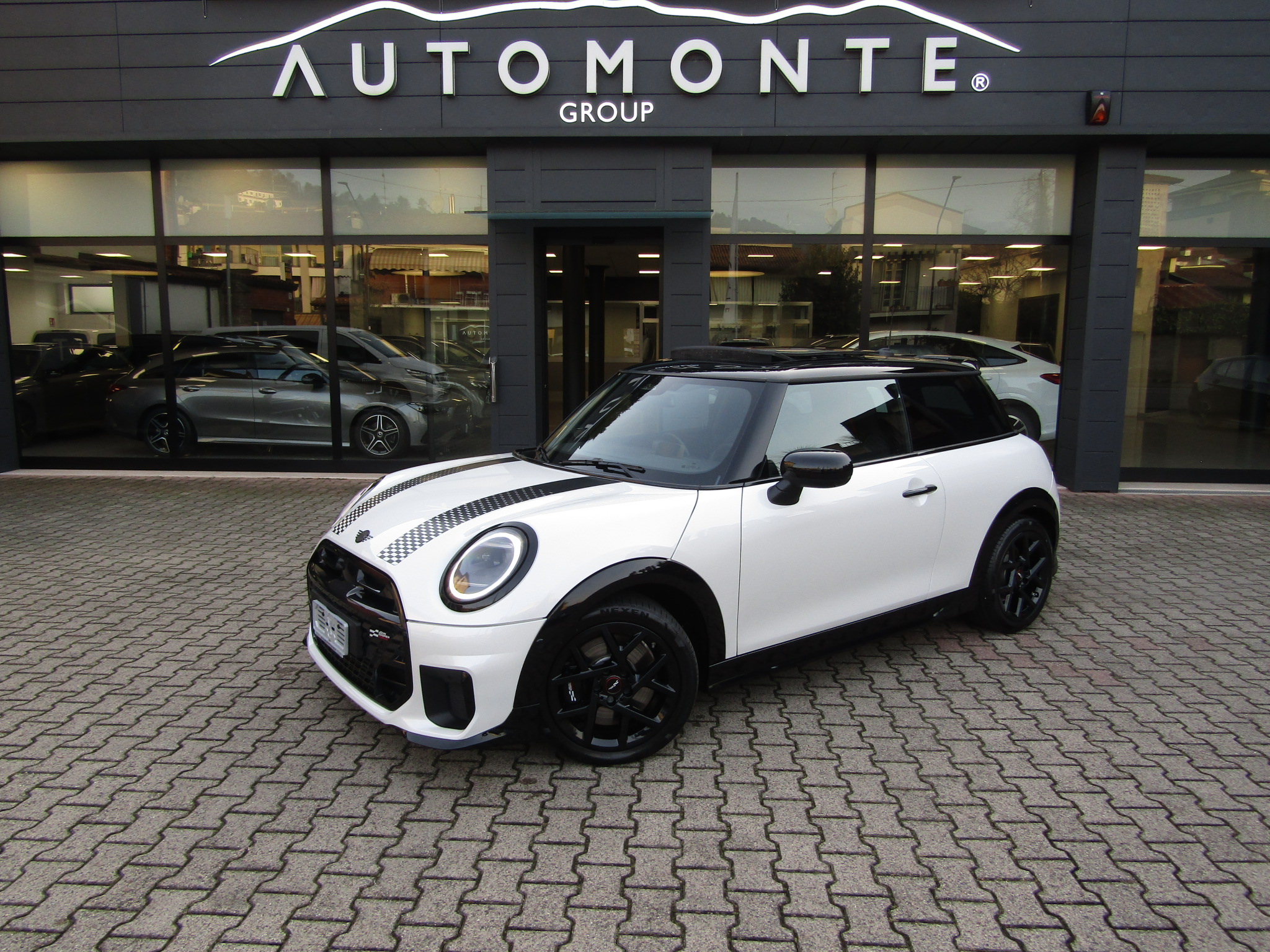 MINI Cooper S 3 PORTE 2.0 BENZ. JCW 204CV CAMBIO AUTO,TETTO,HUD