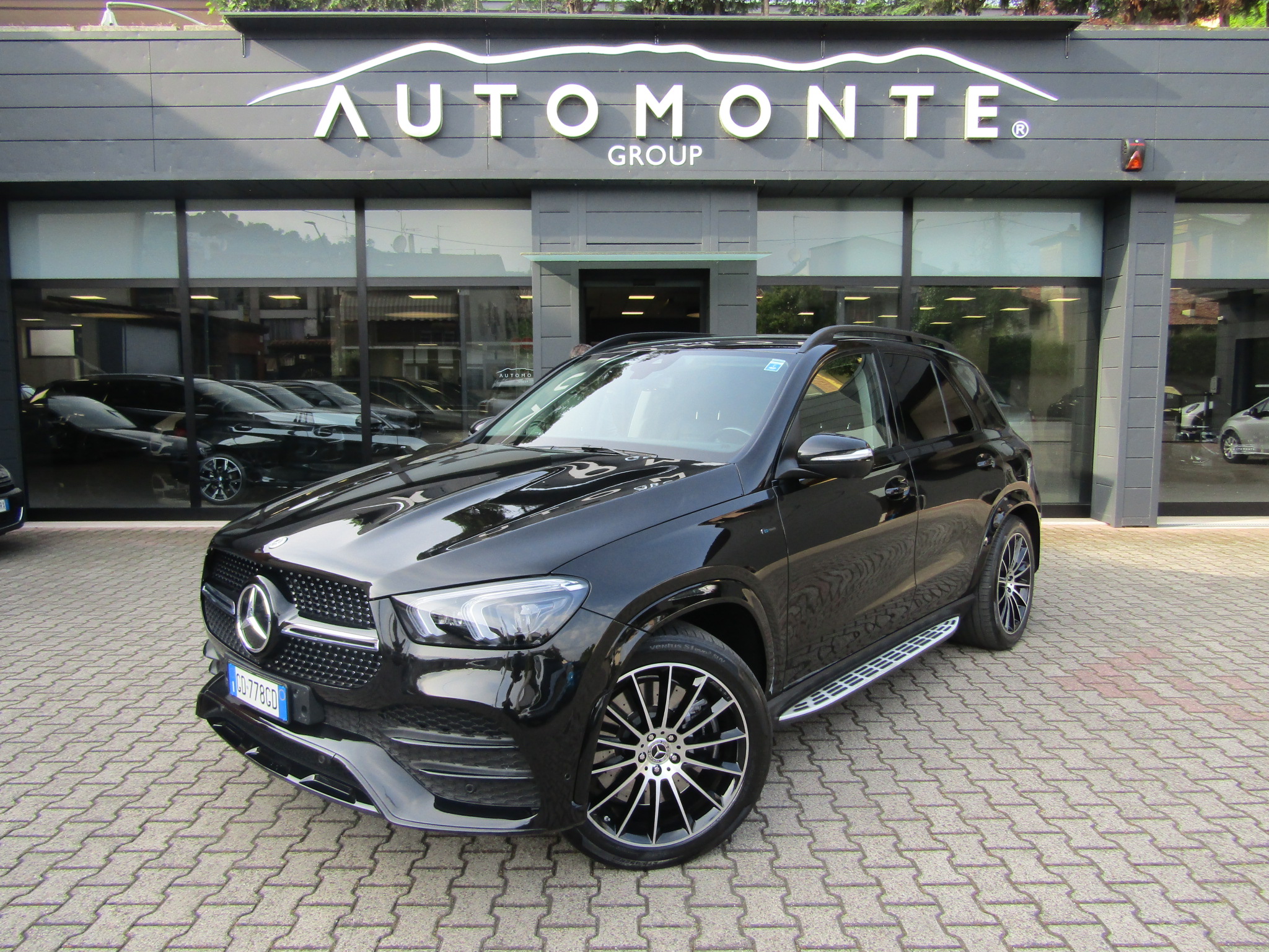 Mercedes-Benz GLE 350 de PREMIUM 4 MATIC CAMBIO AUTO,CERCHIO DA 21'',CAMERA 360, PEDANE, NIGHT PACK