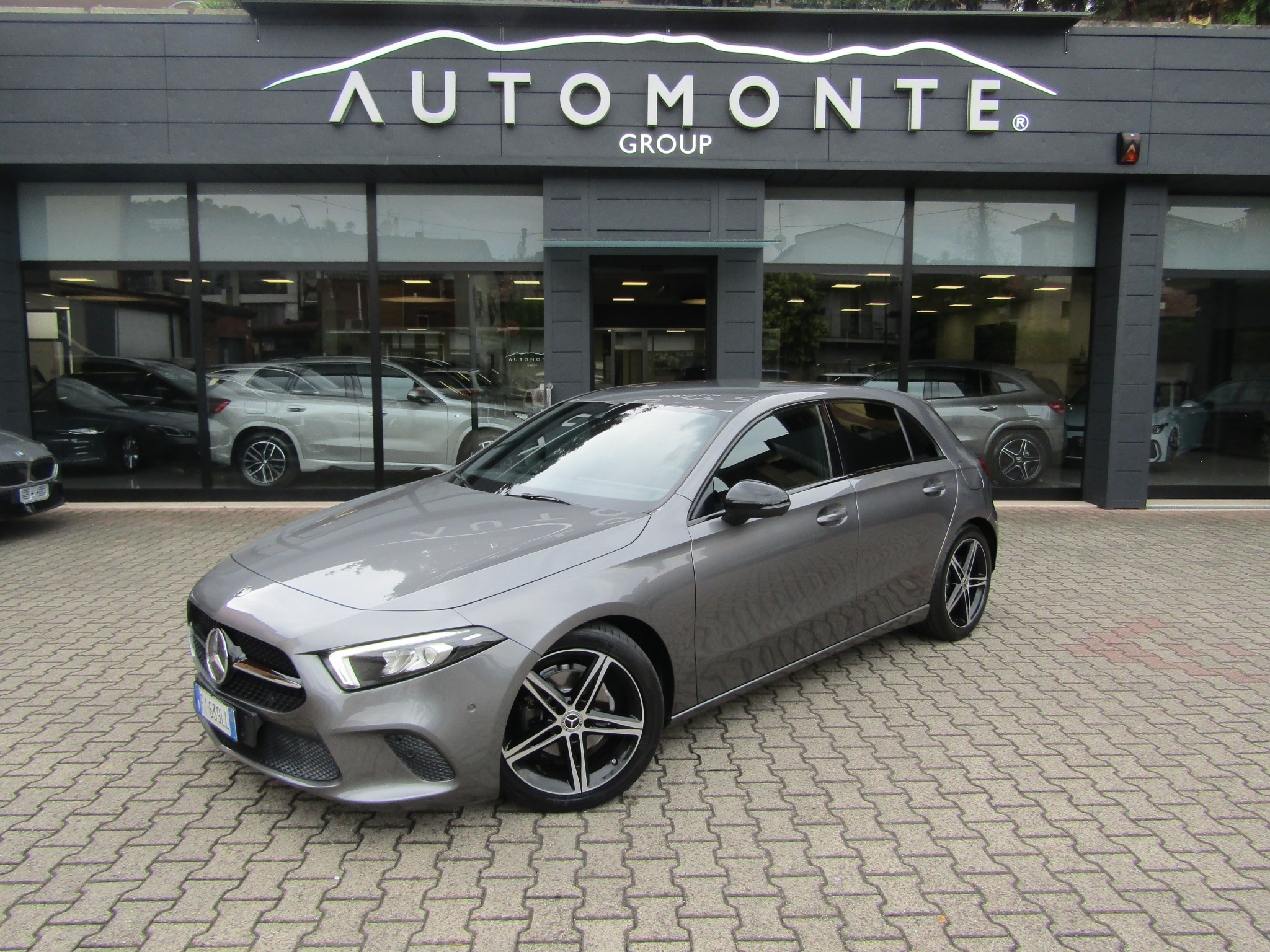 Mercedes-Benz A 180 d SPORT CAMBIO AUTO 116 CV, PACK NIGHT, CERCHI DA 18''