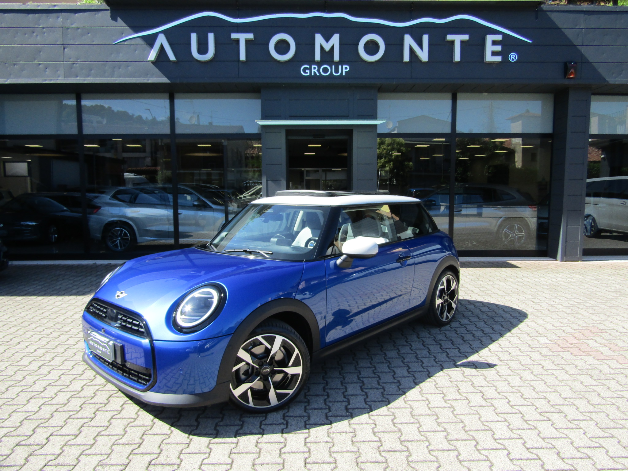 MINI Cooper C 1.5 BENZ. 3 PORTE AUTO,CERCHI DA 18'',TETTUCCIO APRIBILE,CAMERA 360