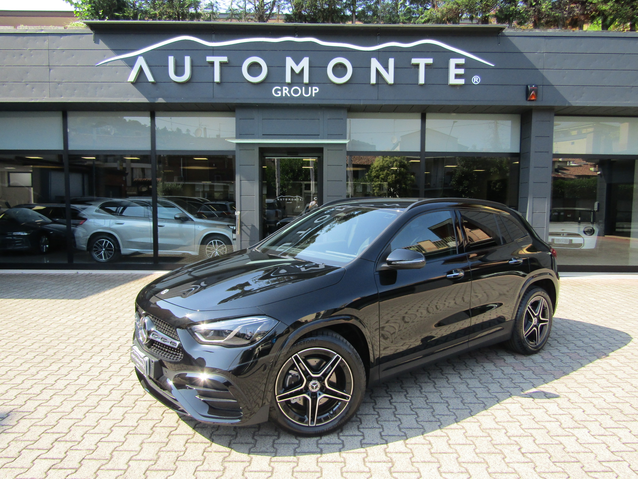 Mercedes-Benz GLA 200 d AMG LINE AUTO,PACK NIGHT,FARI LED MULTIBEAM, CERCHI AMG 19''
