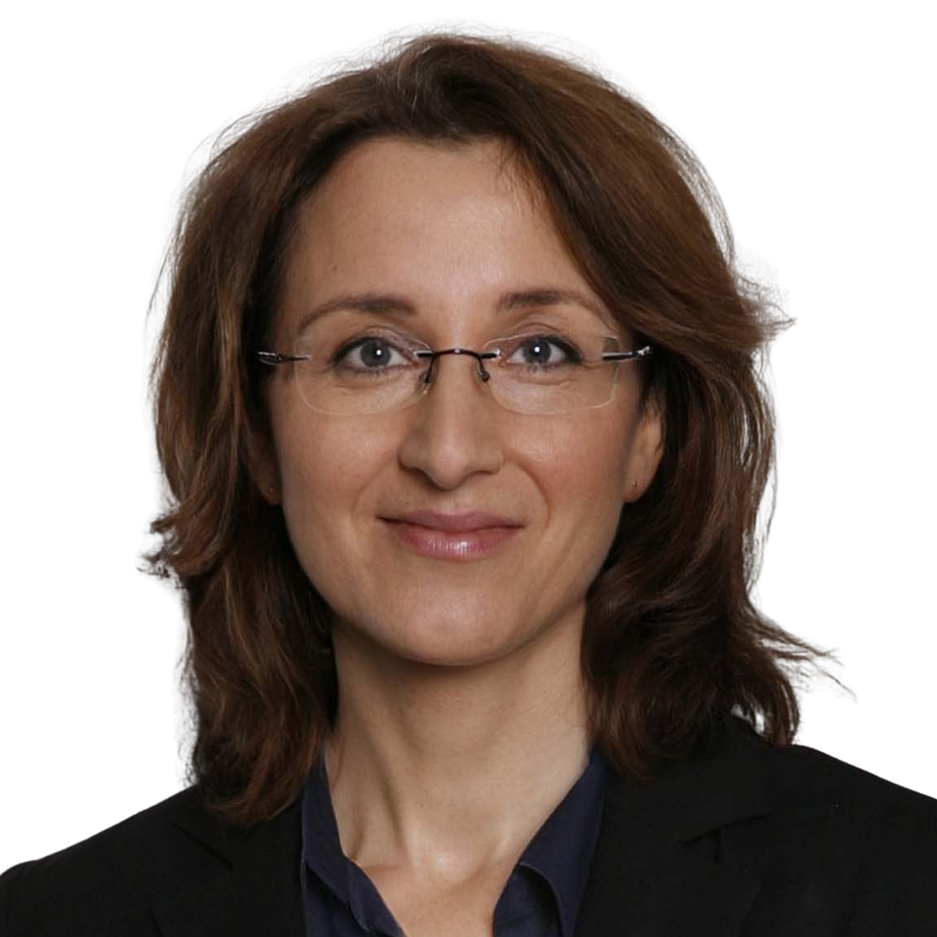 Porträt einer frau mittleren alters mit kurzen braunen haaren und brille, lächelnd.