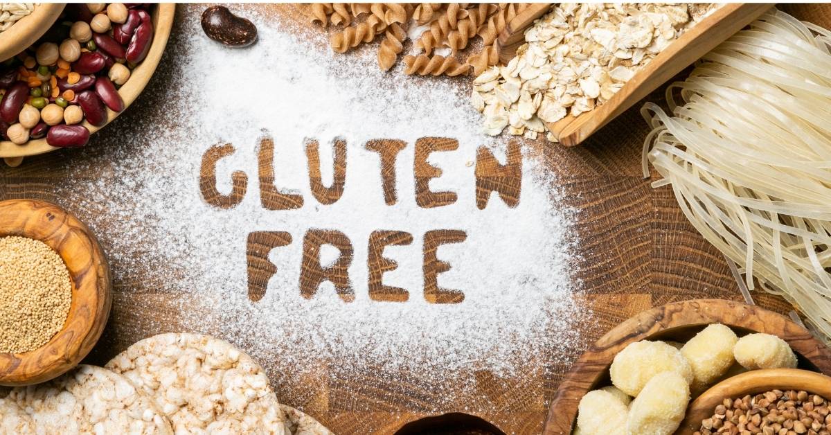 Ingrédients pour pâte à pizza sans gluten avec farine de riz et maïs