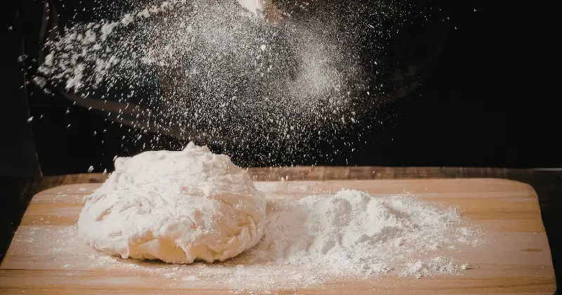 rattraper pate pizza ne gonfle pas farine petrissage fermentation pizza conseils