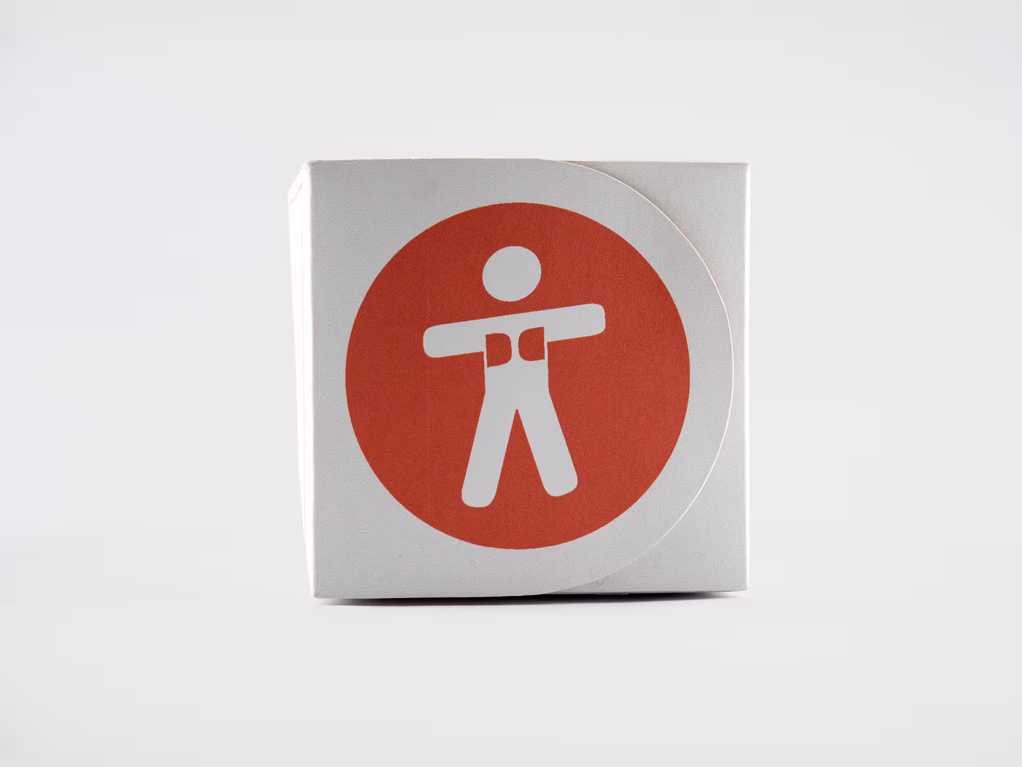 One side of the Topform box with the logo on the side in a circle on a circle cut box shape.