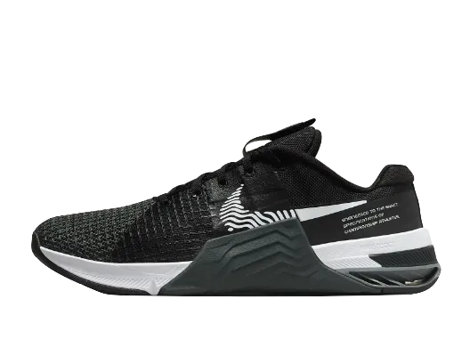 Black Nike MetCon 8 roofing shoes