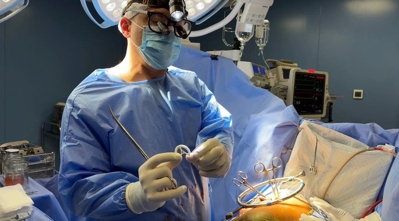 Операція на клапанах серця: історія успішного лікування через міні-доступ