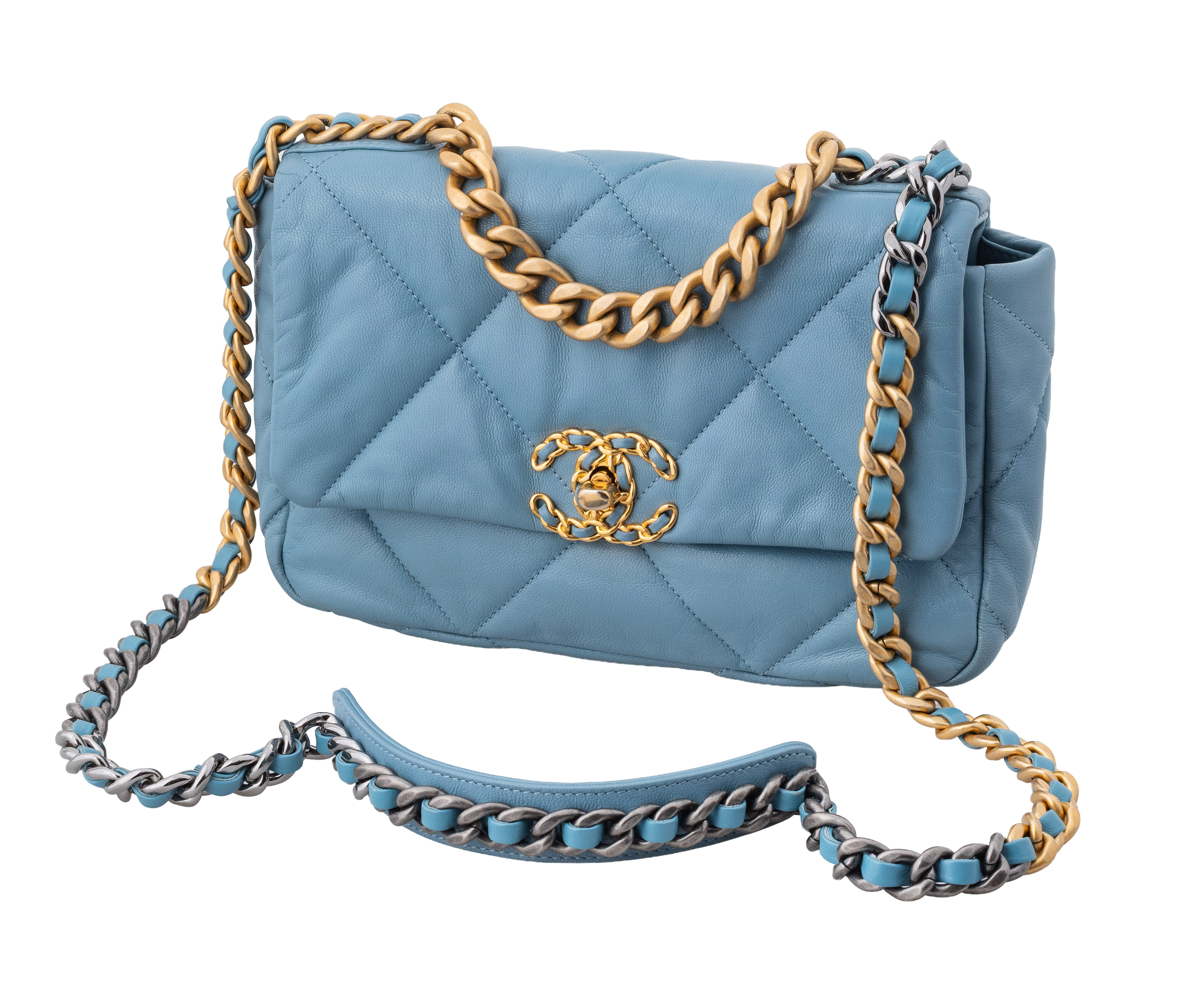 Chanel 19, Baby Blue