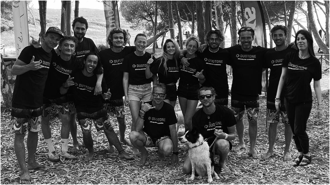 kite village sardegna punta trettu foto di gruppo