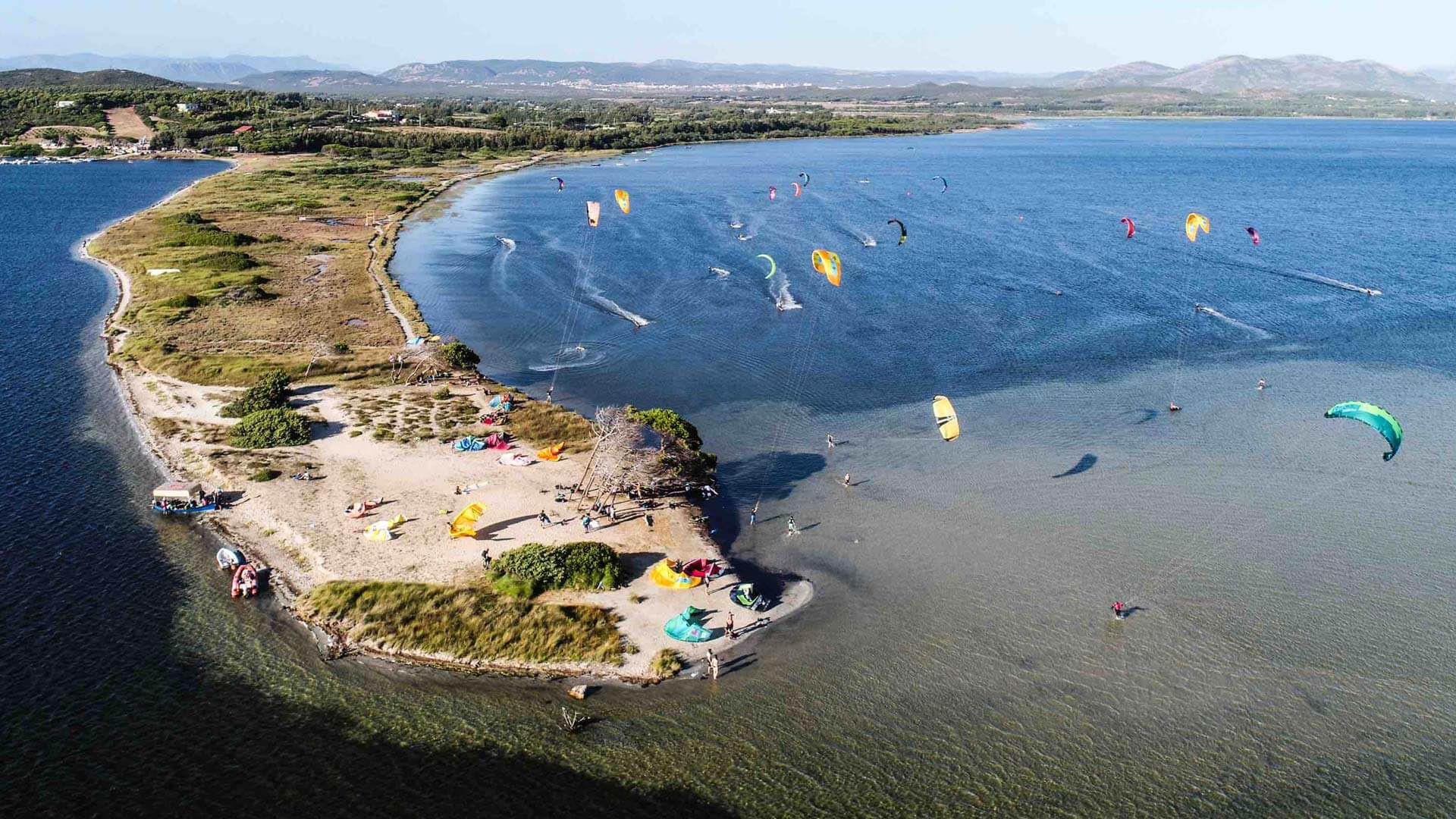 Kite Village Sardegna Punta Trettu Kitesurf School, Scuola di Kitesurf