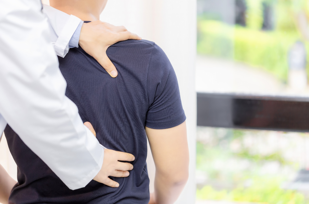 The Best EMR for Chiropractors: Why OptiMantra Stands Out