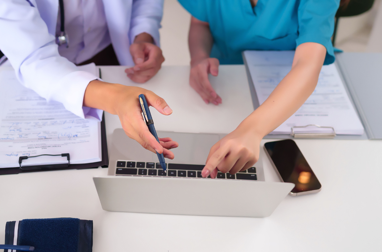 Outcome Tracking in Aesthetic Medicine: Using Data to Improve Results & Retention