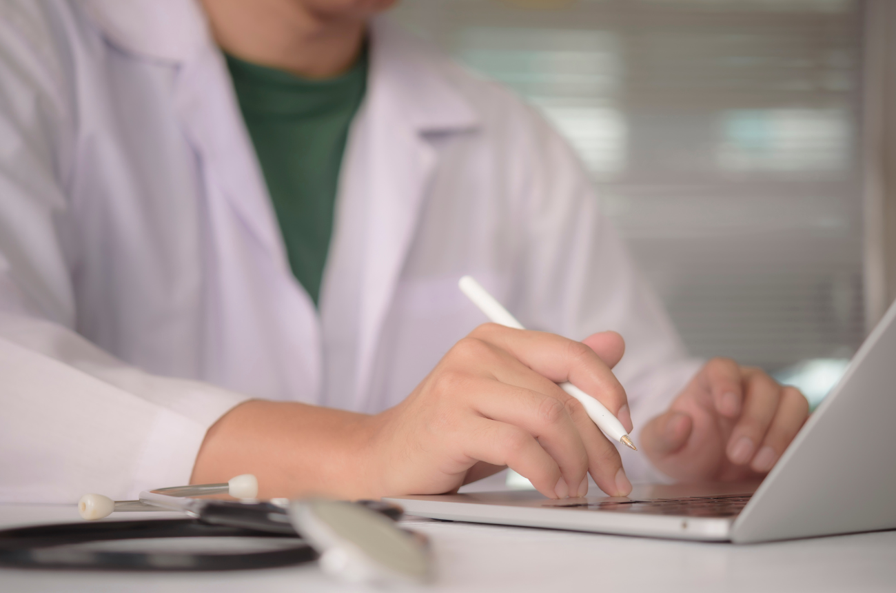Is Cloud-Based EMR Actually Better? What Practices Should Know