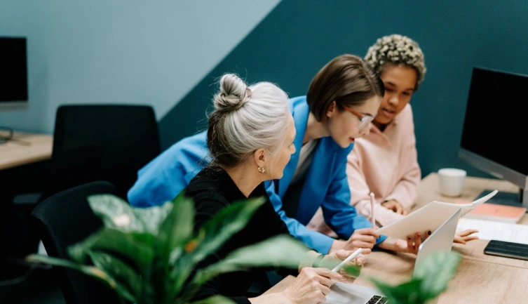 Sriveo-about-connecting-ambitious-individuals-image-three