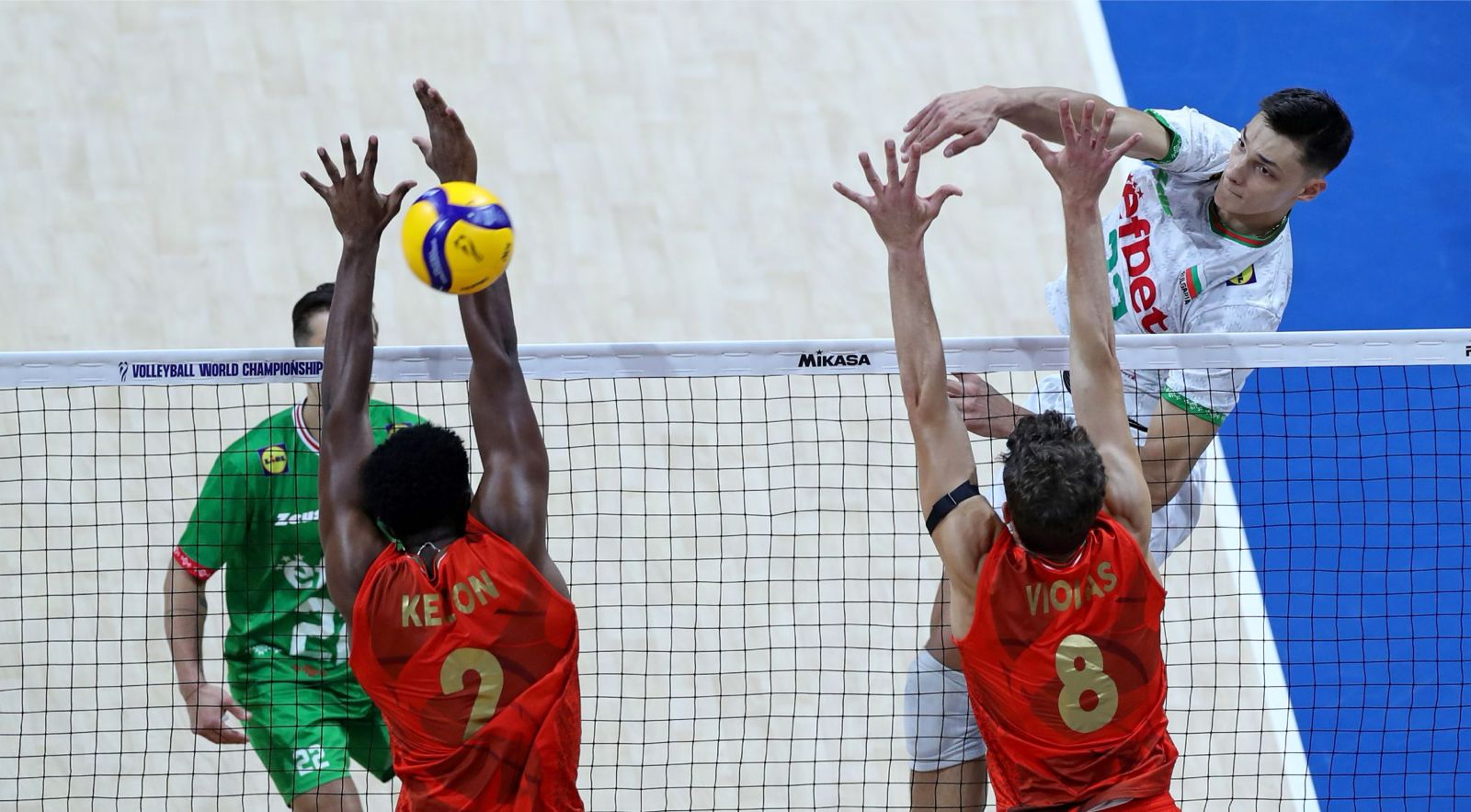 Dominant Bulgaria makes first top-8 finish since 2010