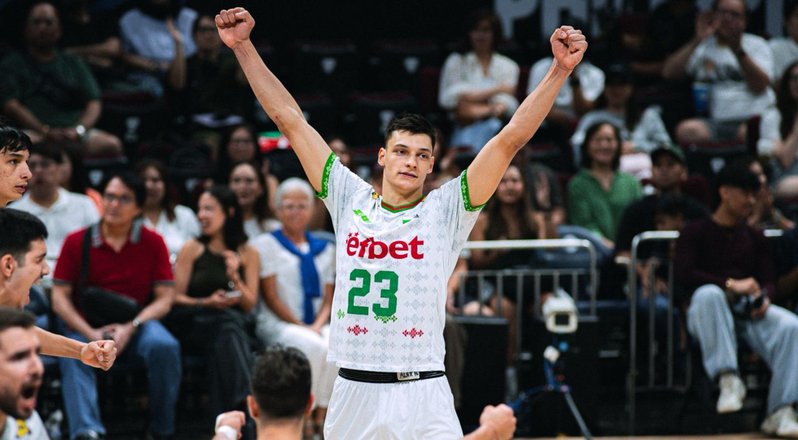 With mom and dad watching, Alex Nikolov delivers a classic as Bulgaria gains final