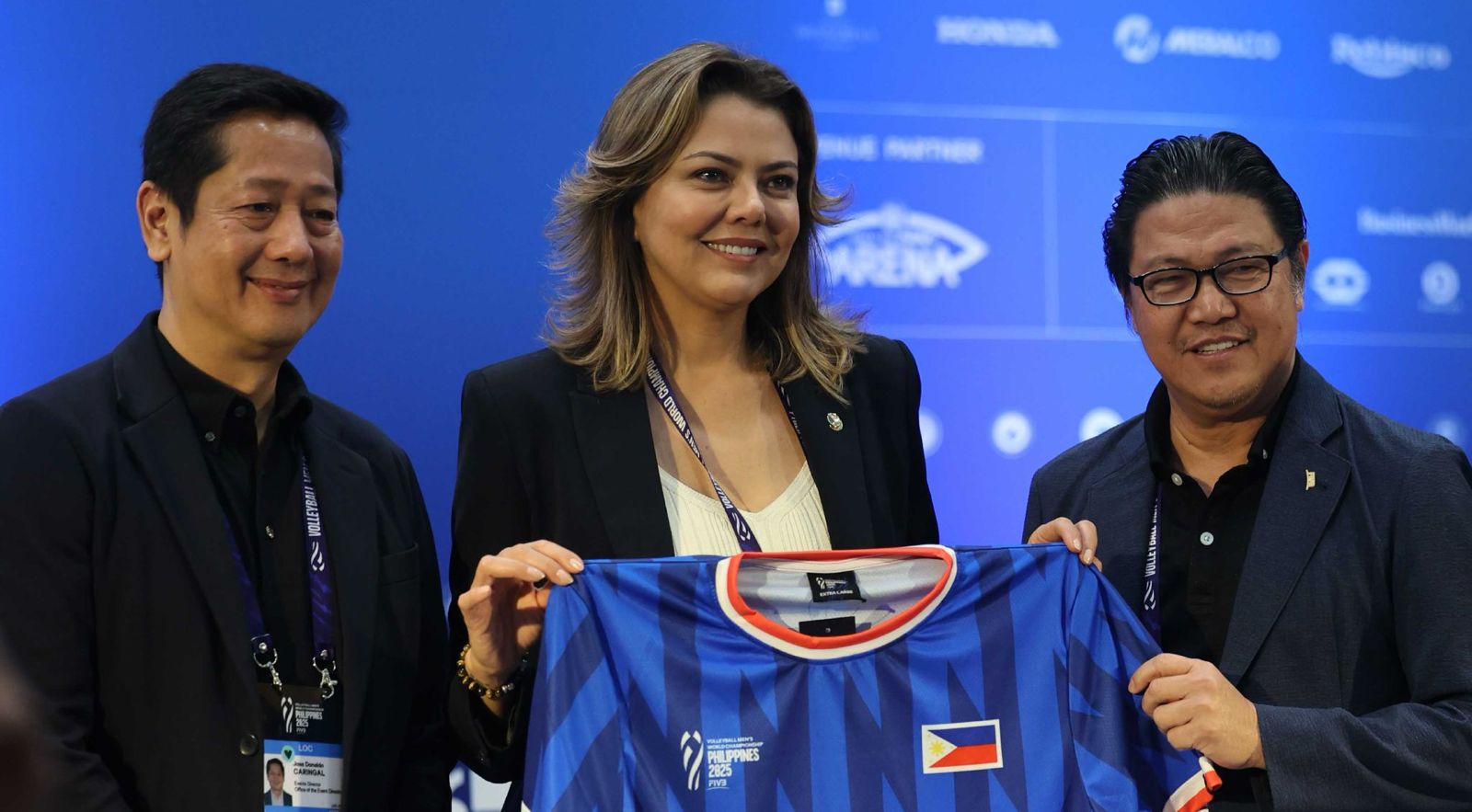 Leila Barros reconnects with Filipino fans