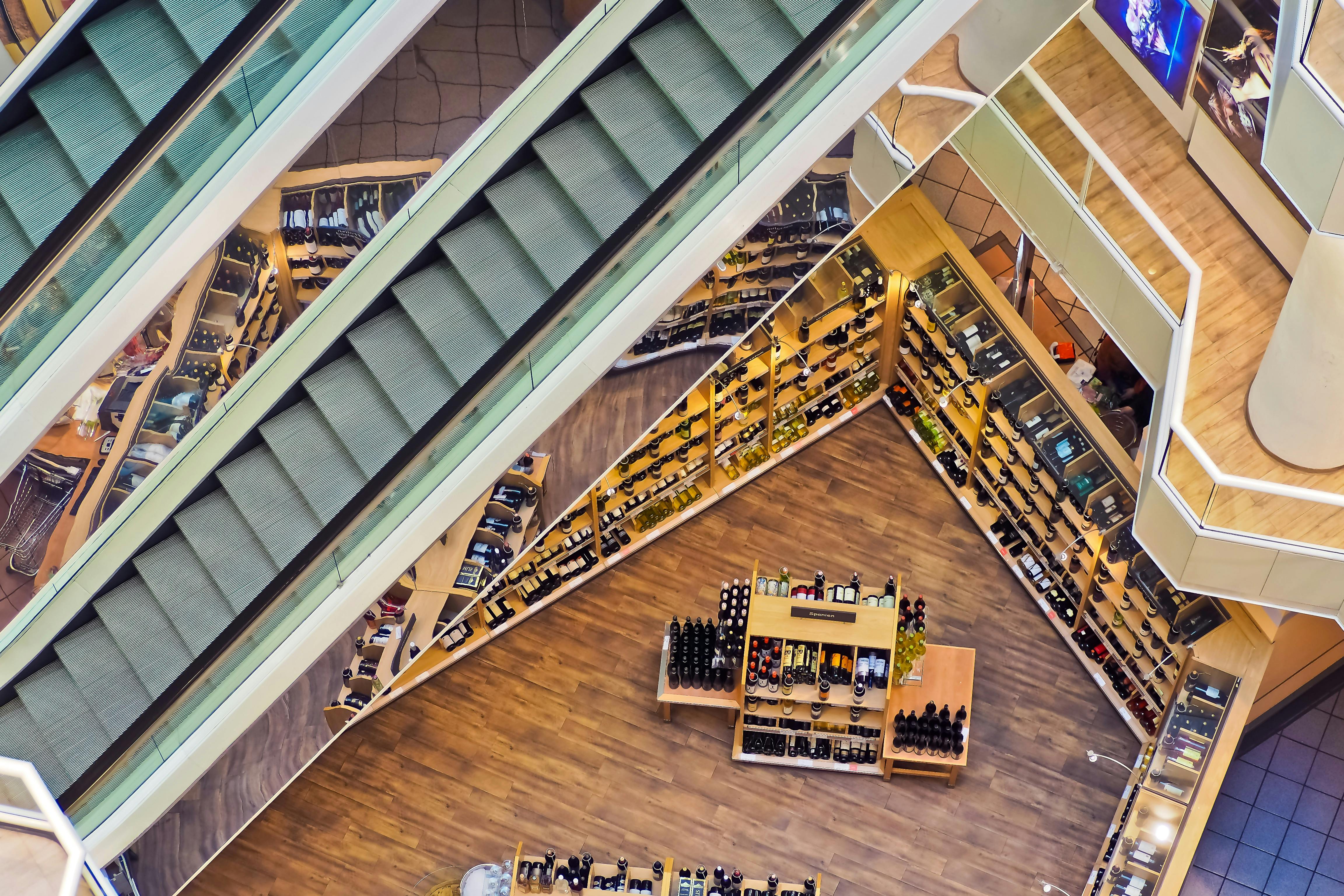 Explore how annotated video footage and retail AI are transforming U.S. shopping experiences. Learn how customer behavior annotation and in-store analytics drive personalization.