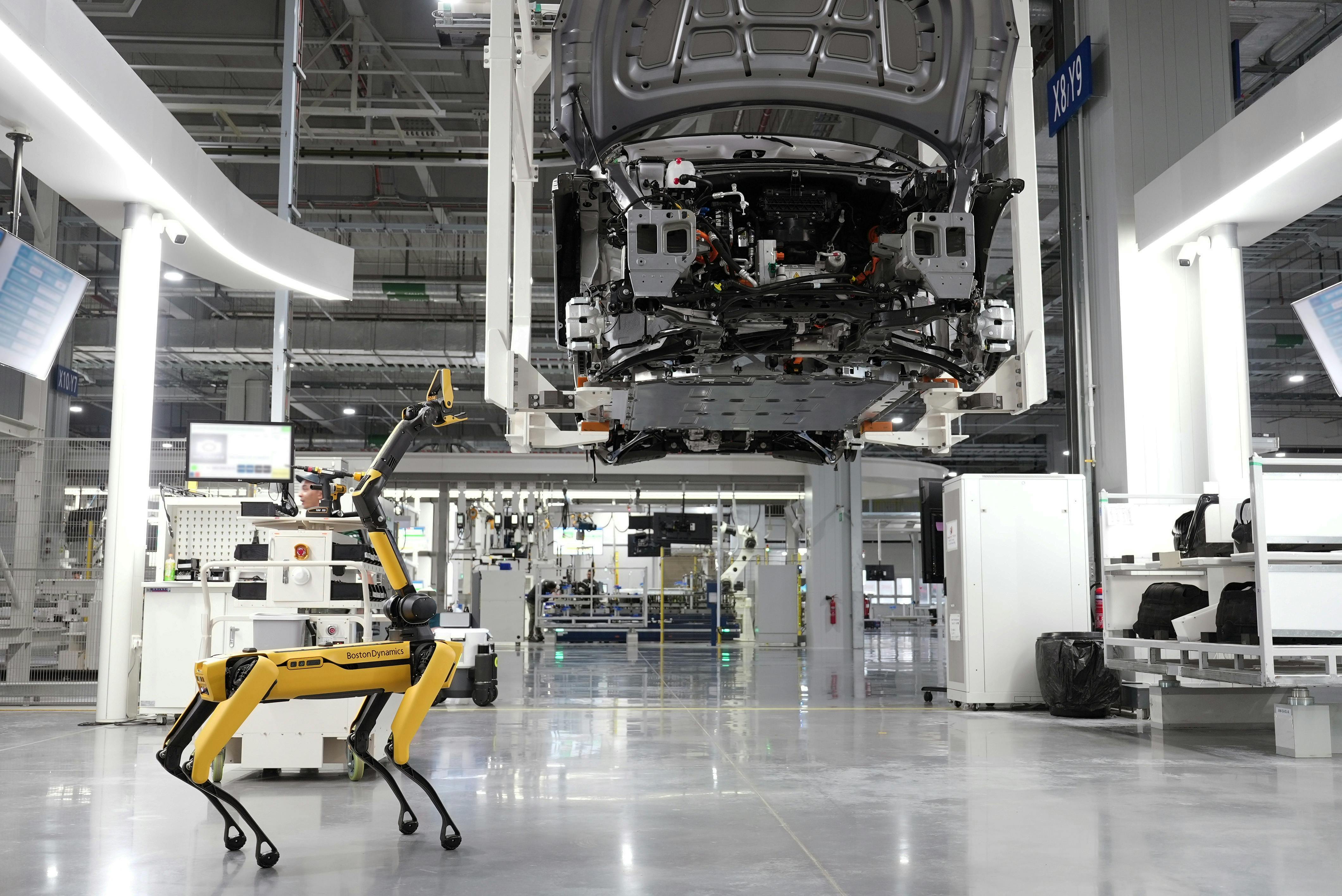Explore how U.S. robotics firms use computer vision annotation and tailored robotics training data to power smarter machine vision systems. Learn how custom labeling fuels innovation.