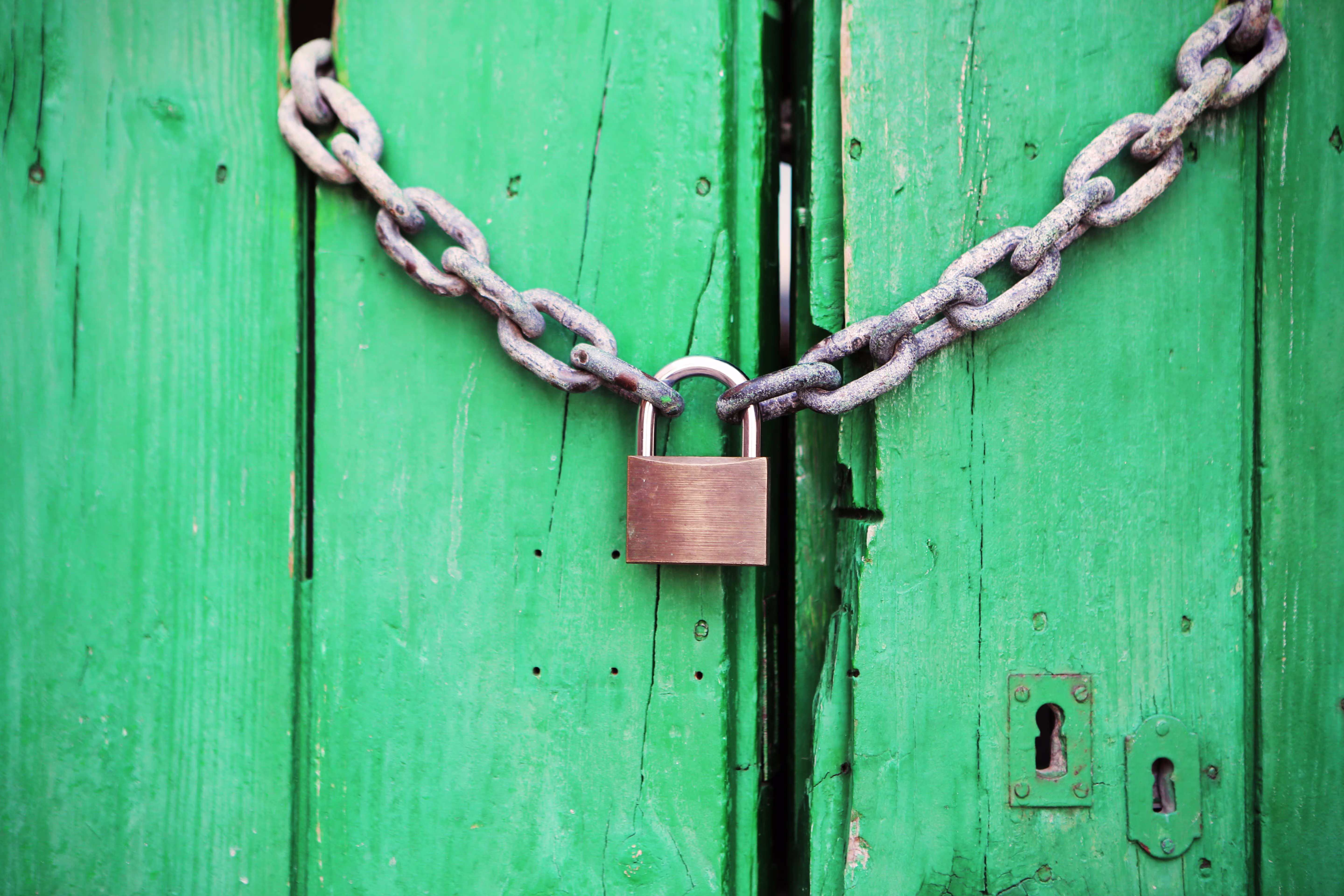 Erfahren Sie, wie Sie KI für das Redigieren sensibler Informationen in Rechtsdokumenten trainieren können. Dieser Leitfaden behandelt die Einhaltung der.