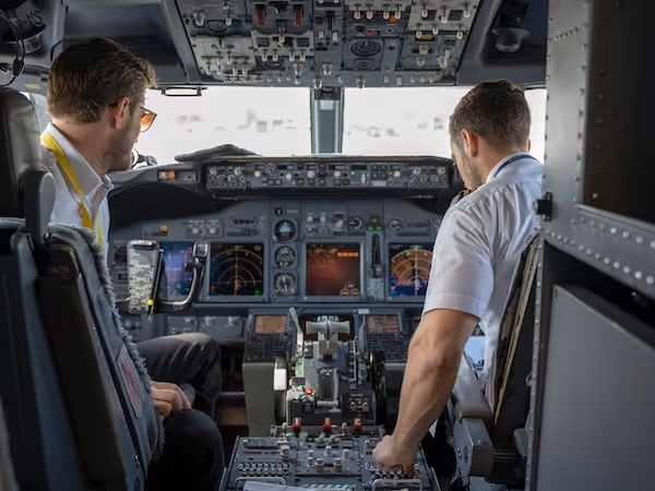 Learn how computer vision, automation and real-time analytics improve situational awareness in aviation, strengthening pilot performance and flight safety.