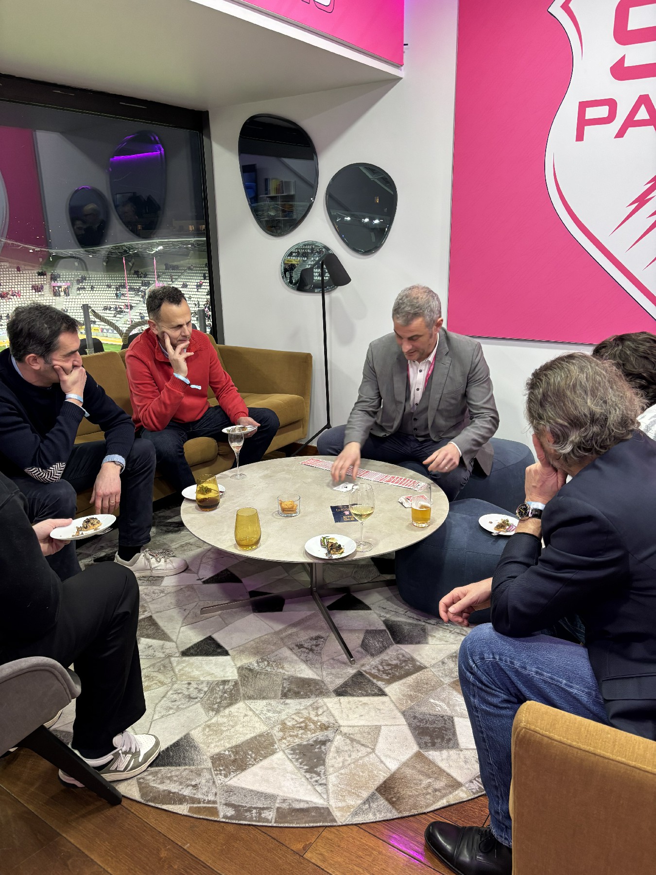Notre magicien dans les loges du Stade Français Paris