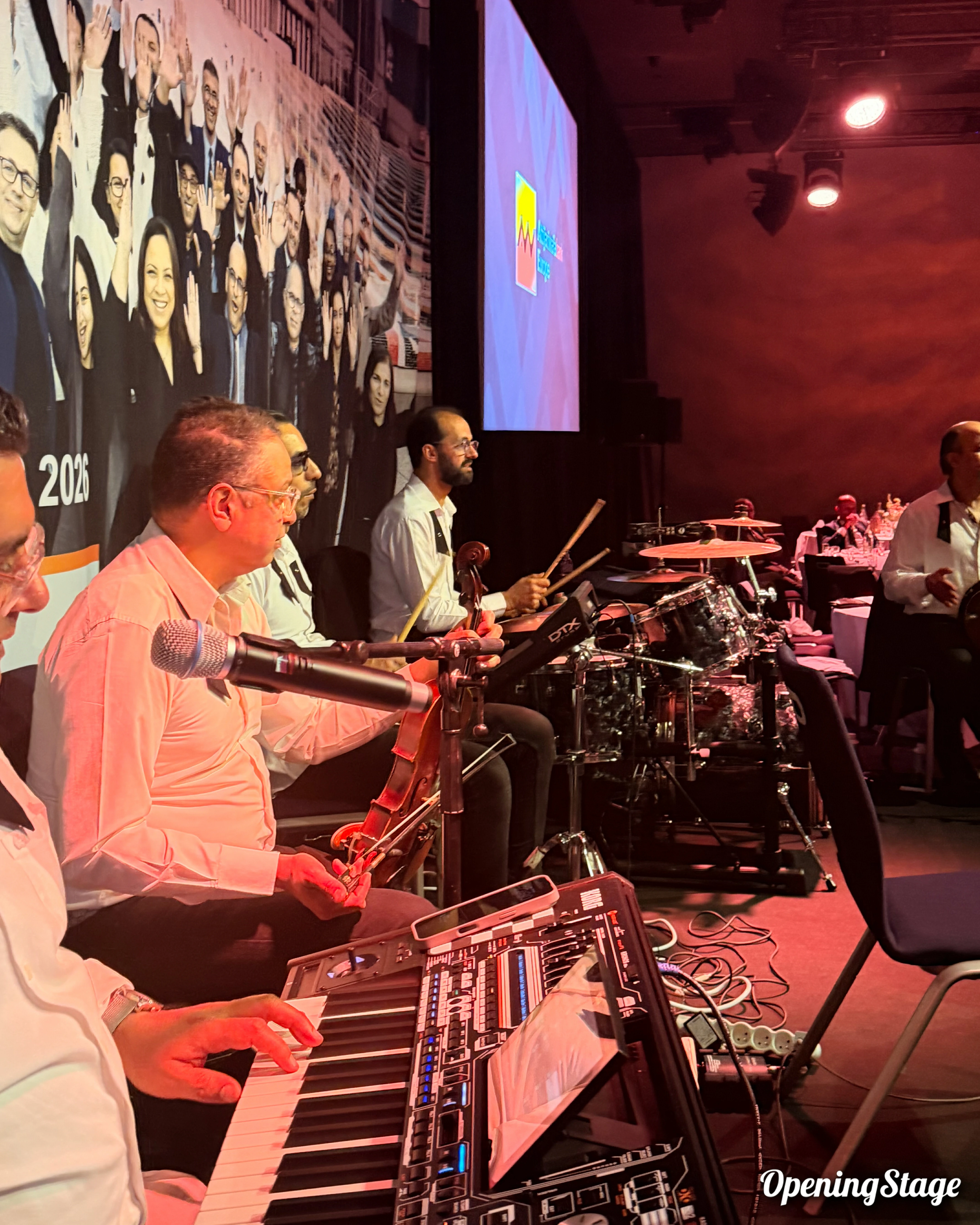 Notre groupe oriental au Paris Marriott Rive Gauche pour la soirée d'entreprise de la banque Attijariwafa Bank