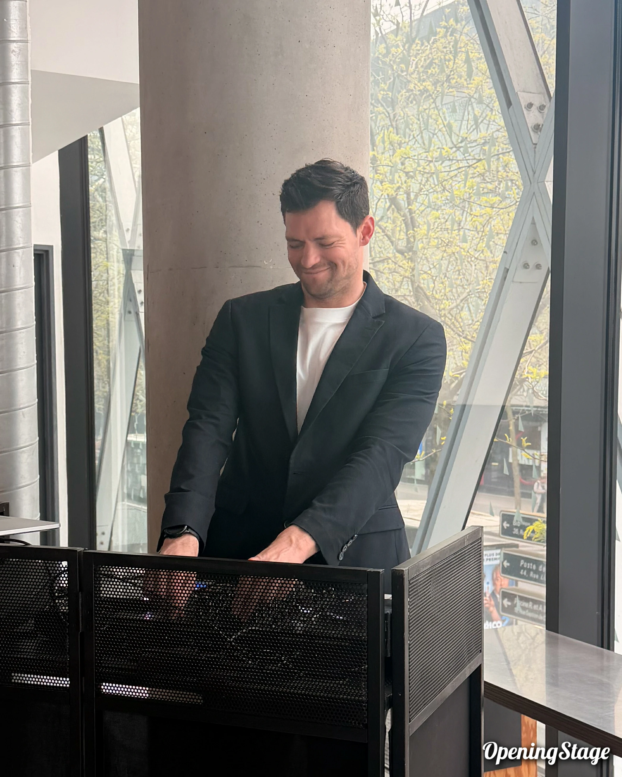 Notre DJ au Chipotle dans le centre commercial Beaugrenelle