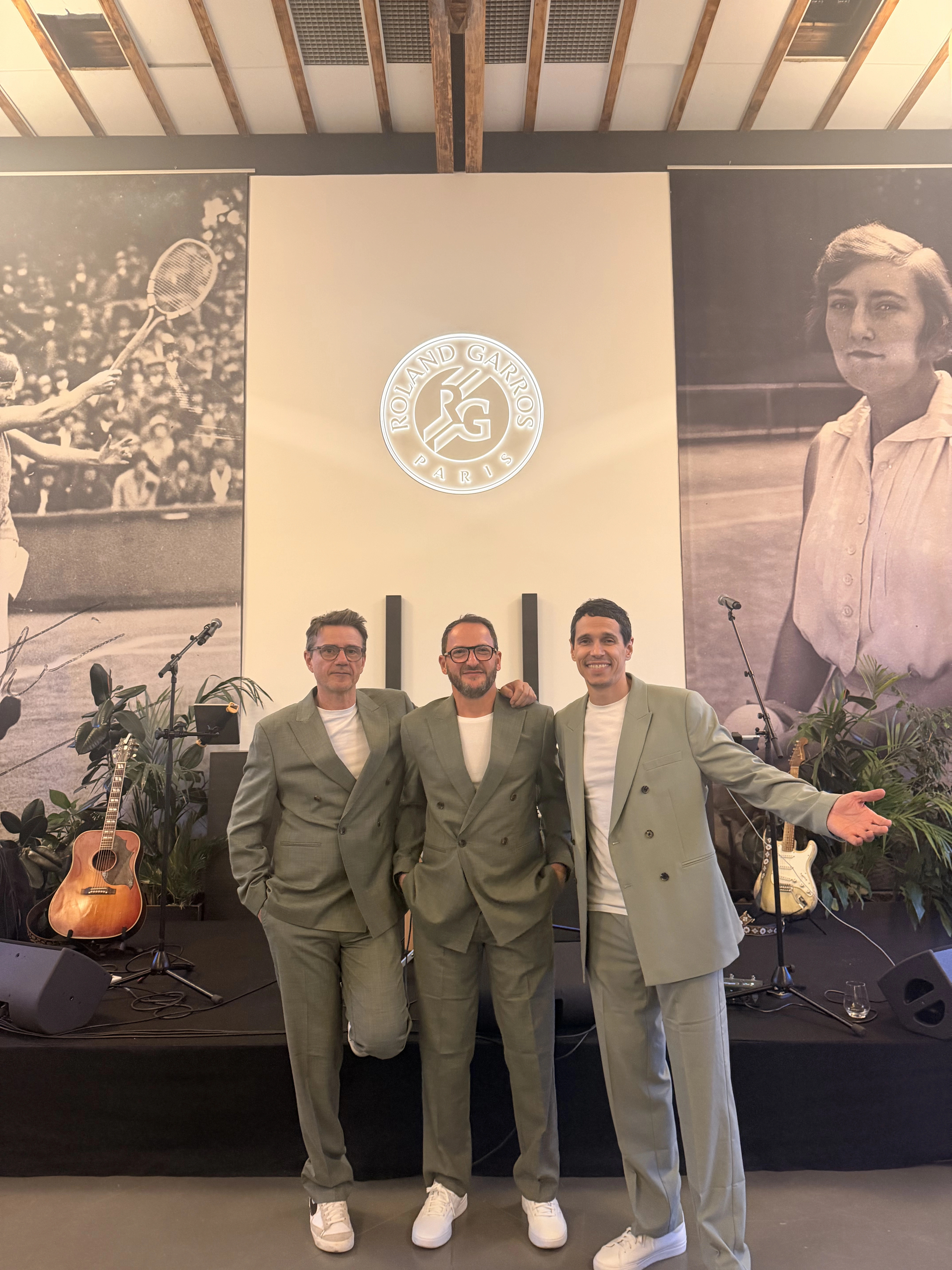 Notre groupe pop pour les collaborateurs de la fédération française de tennis avant Roland Garros