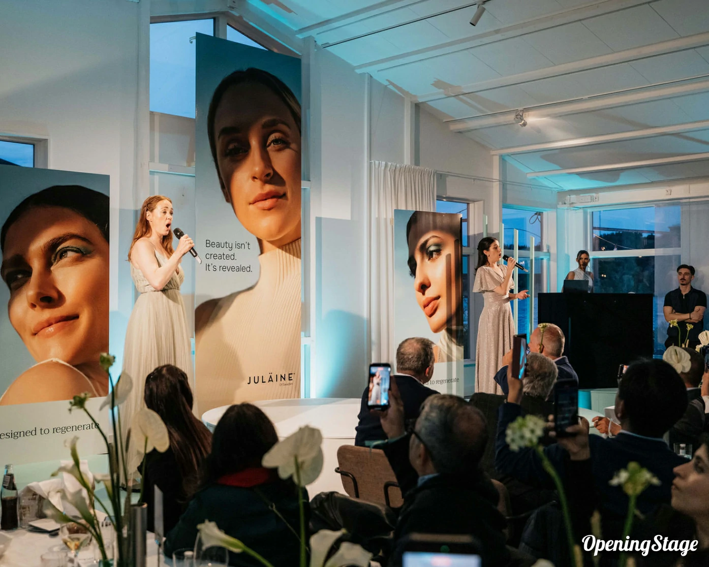 Des cantatrices à Stockholm lors d'une soirée corporate