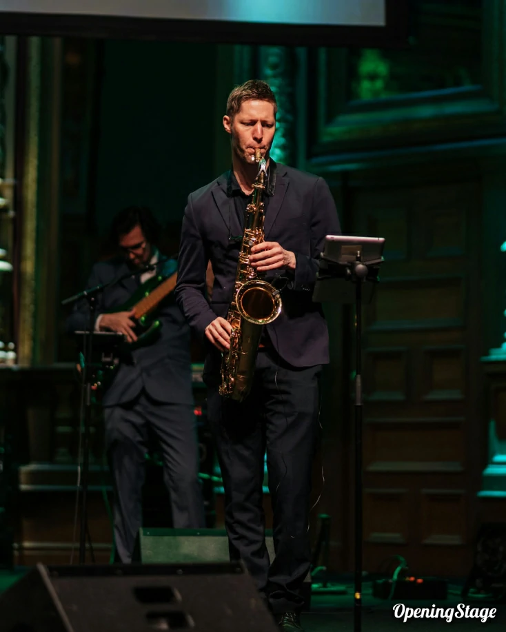 Un saxophoniste à Stockholm lors d'une soirée corporate