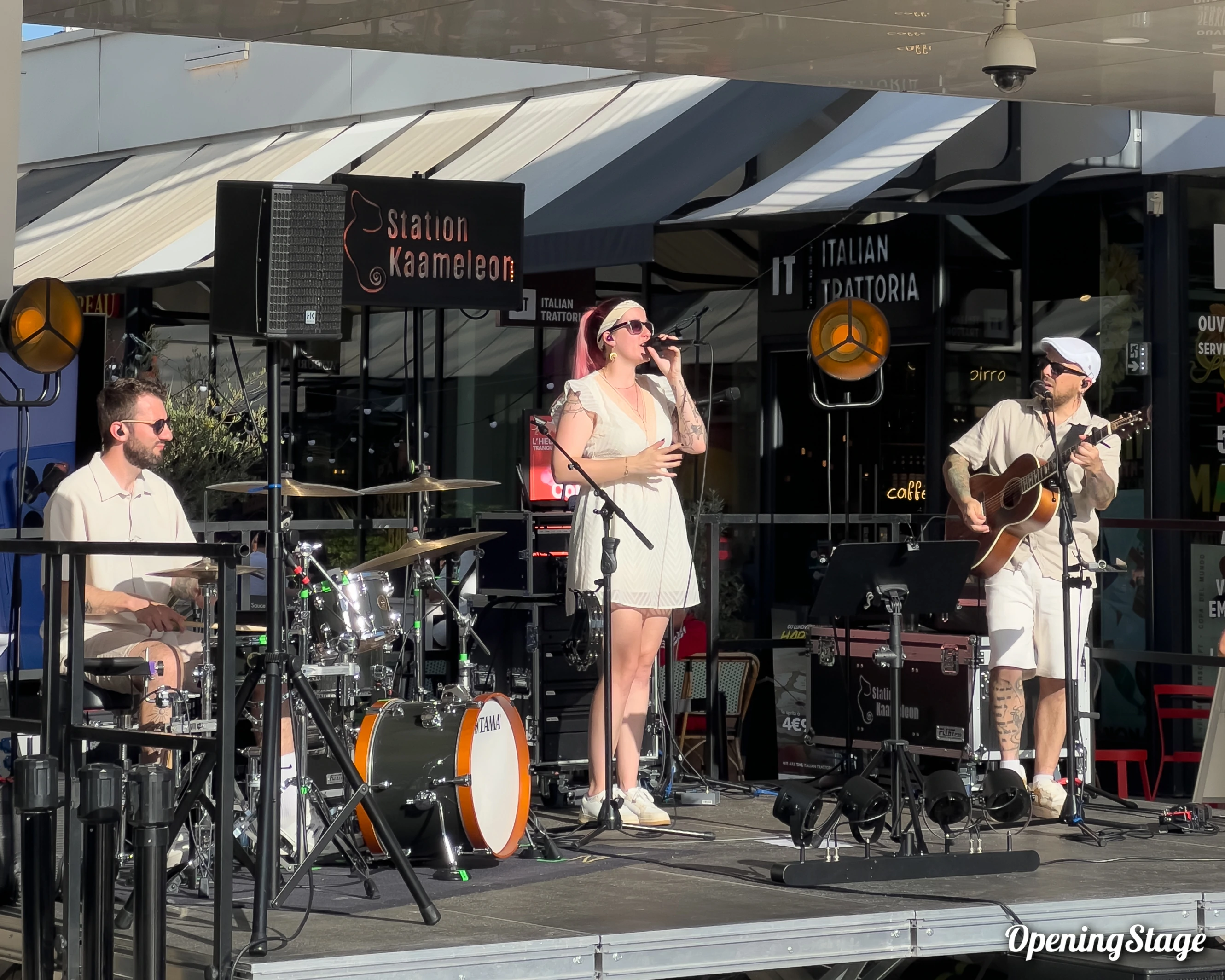 Notre groupe pop en concert à l'Heure Tranquille à Tours pour le Club Terrasses