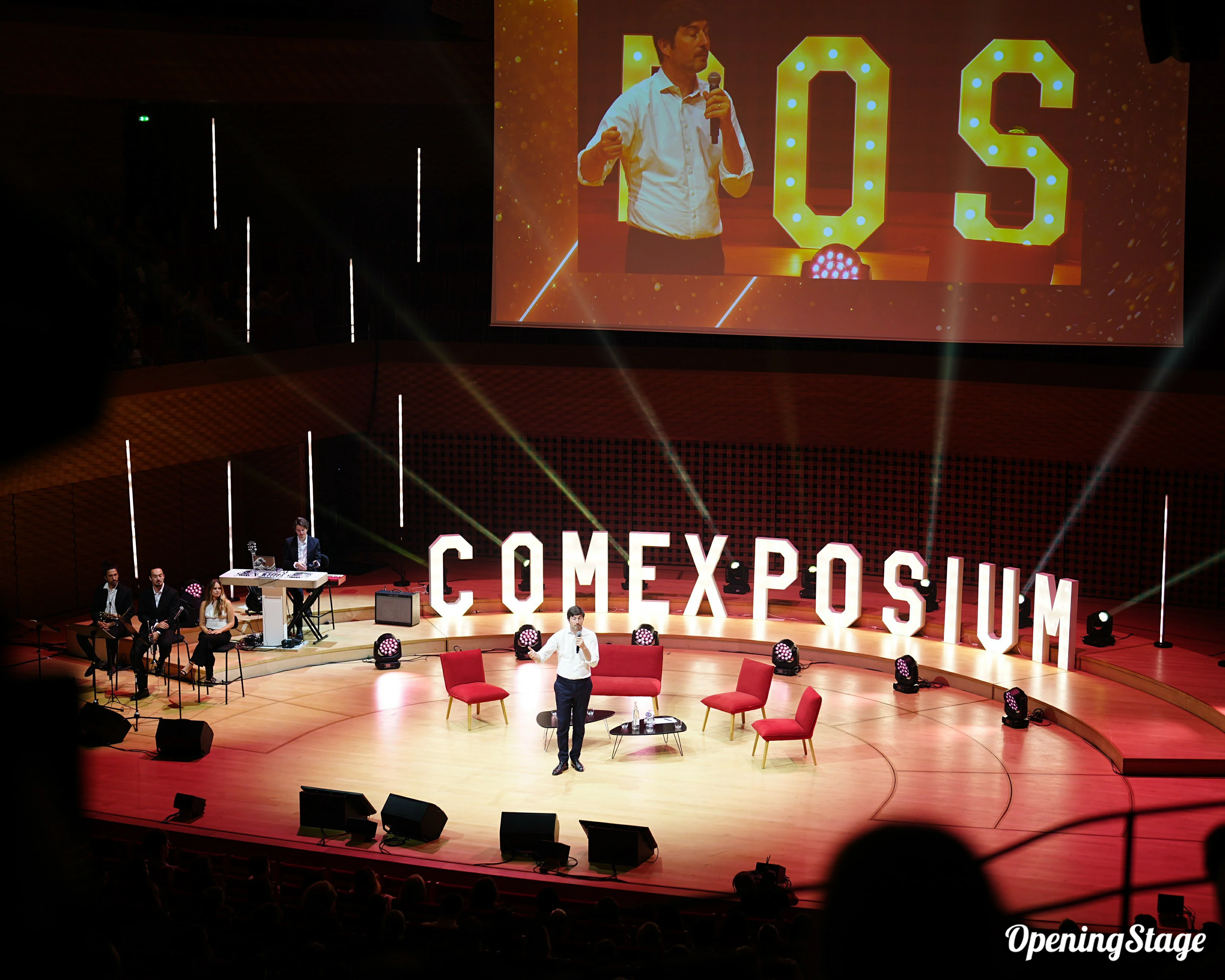 Notre groupe à la Seine Musicale pour la convention annuelle Comexposium