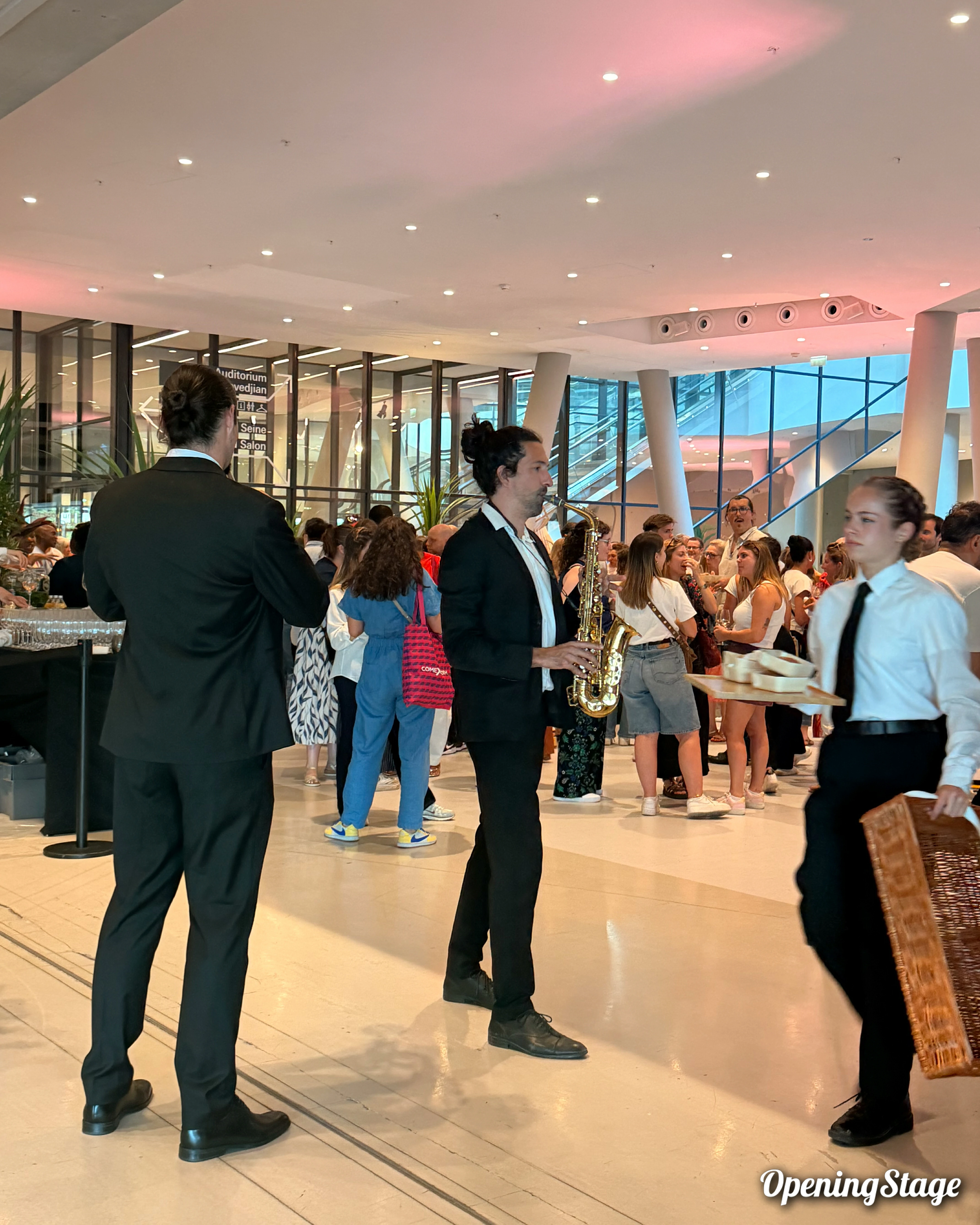 Notre groupe à la Seine Musicale pour la convention annuelle Comexposium