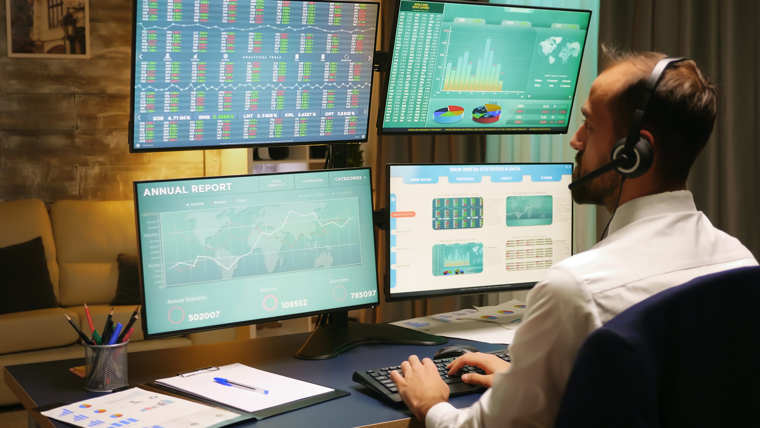 man trading - How to Day Trade for a Living