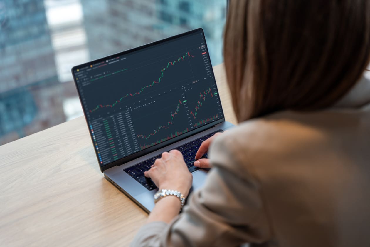 person trading - Is Algorithmic Trading Profitable