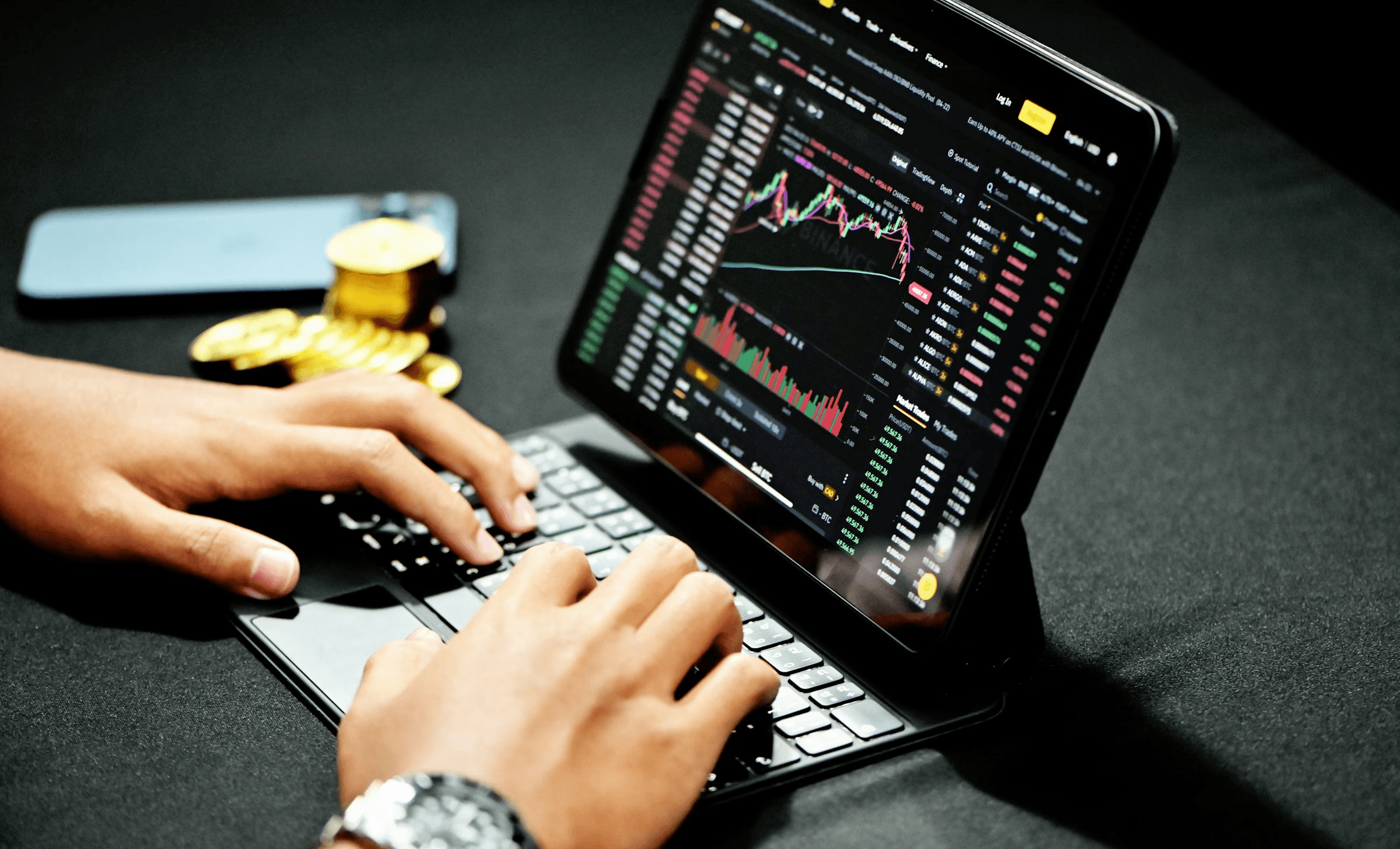 Trading crypto with gold coins nearby - Stop Loss Day Trading